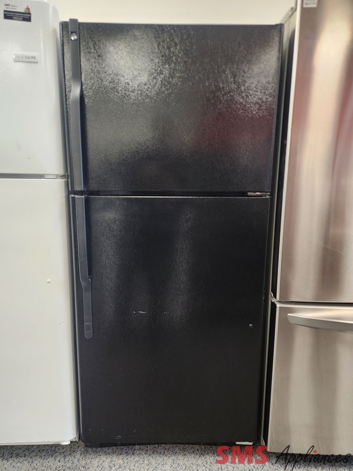 GE 30" Top Mount Fridge GTH18KBRARBB