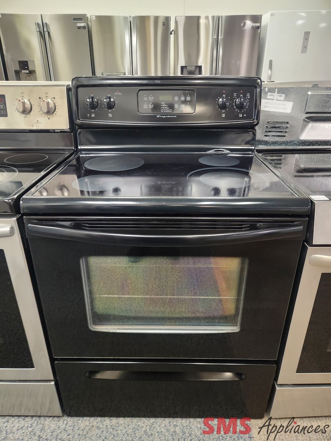 Frigidaire Glass Top Stove CFEF372