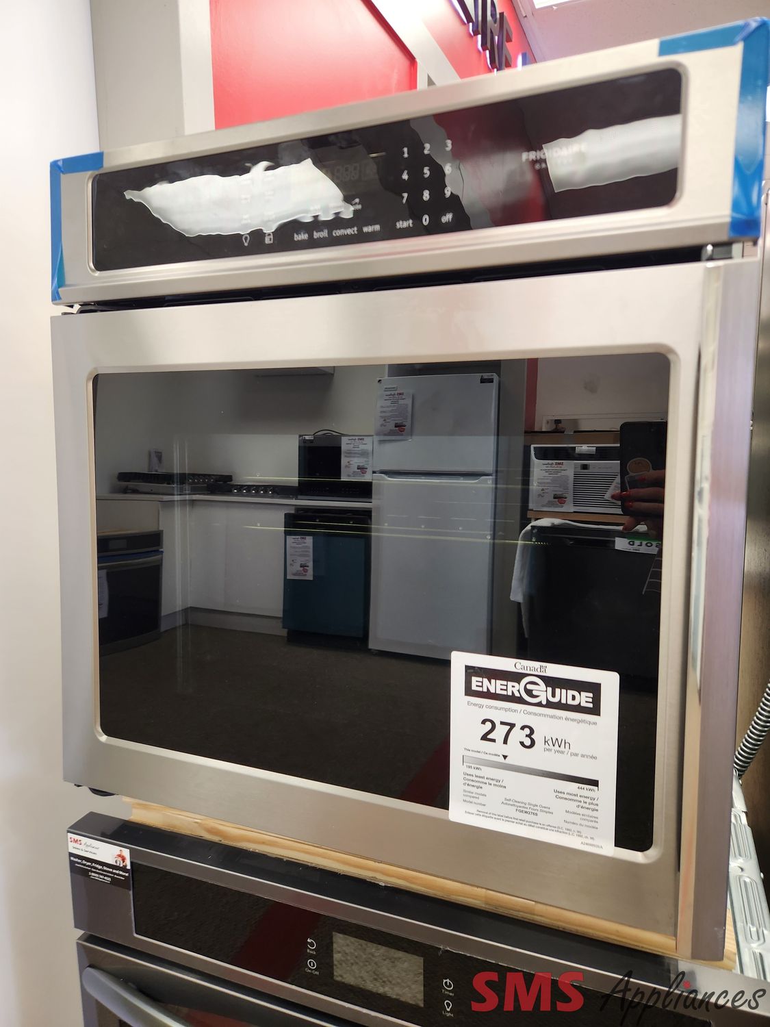 Open Box - Scratch & Dent Frigidaire Gallery 27" Wall Oven FGEW276SPF