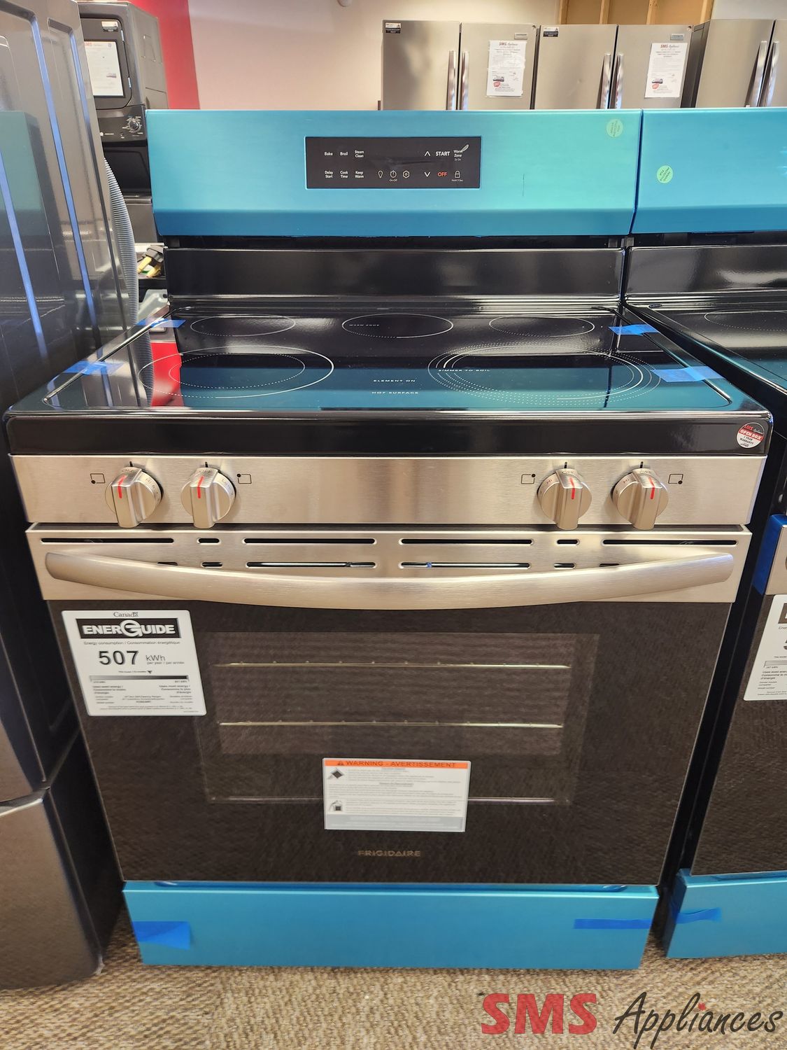 Open Box - Scratch & Dent Frigidaire Glass Top Stove FCRE306CAS