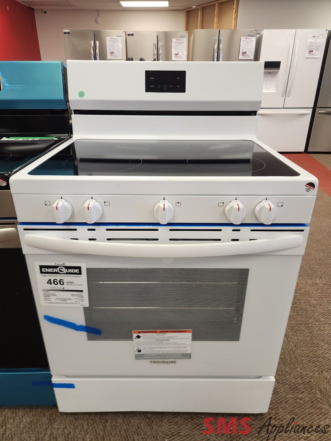 Open Box - Scratch & Dent Frigidaire Glass Top Stove FCRE305CBW