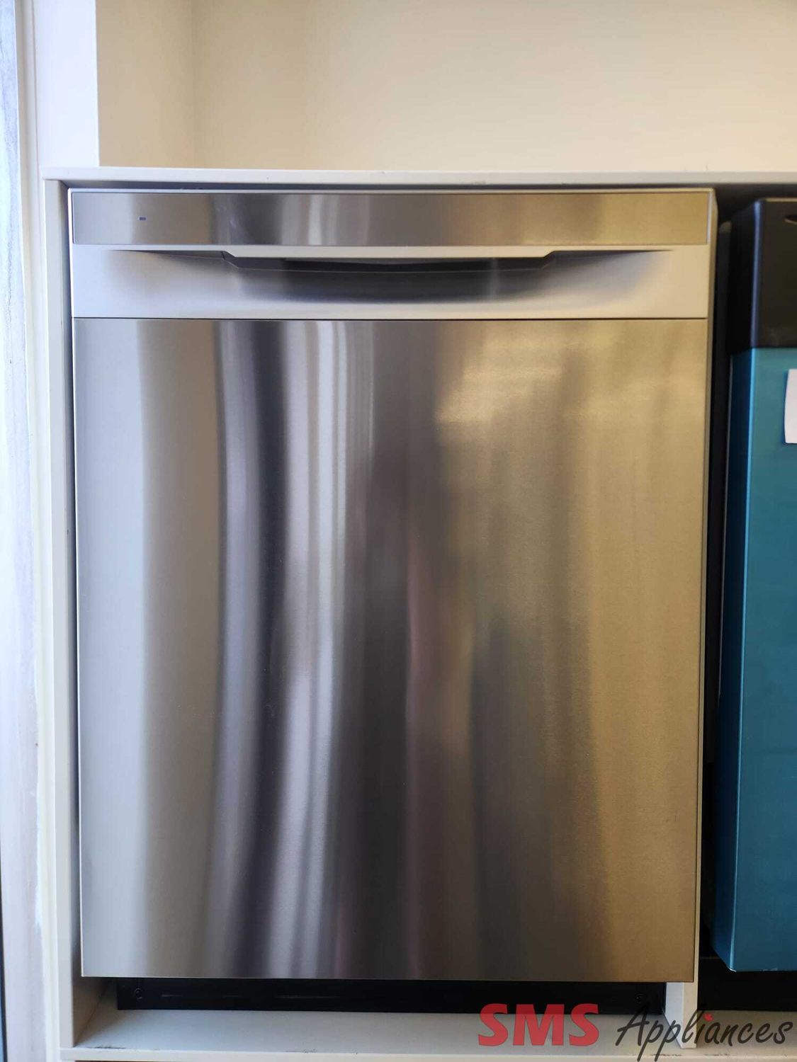 Open Box - Scratch & Dent Frigidaire Gallery 24" 49dB Built-In Dishwasher FDHP4336AS