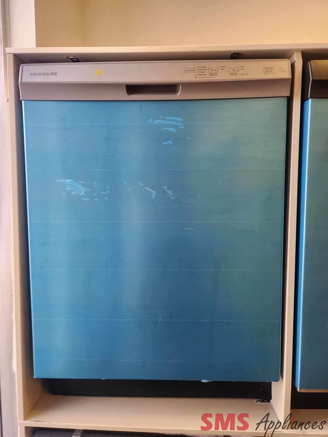 Open Box - Scratch & Dent Frigidaire 24" 54 dB Built-In Dishwasher FDPC4314AS