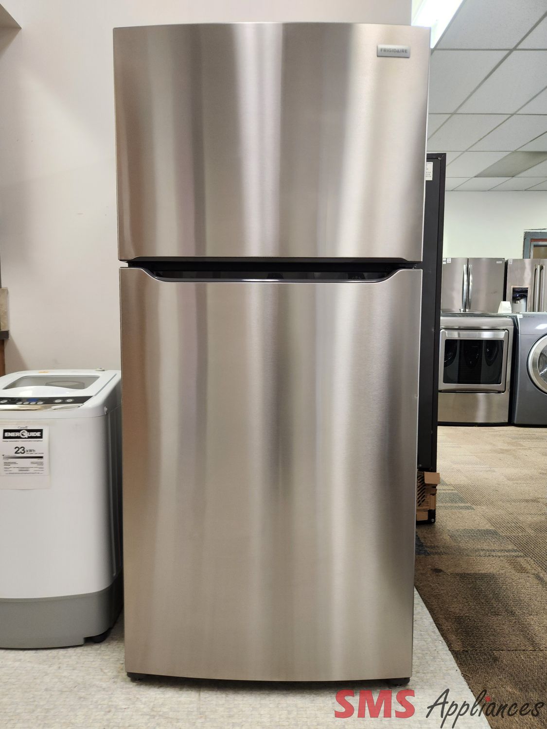 Frigidaire 30" Top Freezer FFTR1835VW