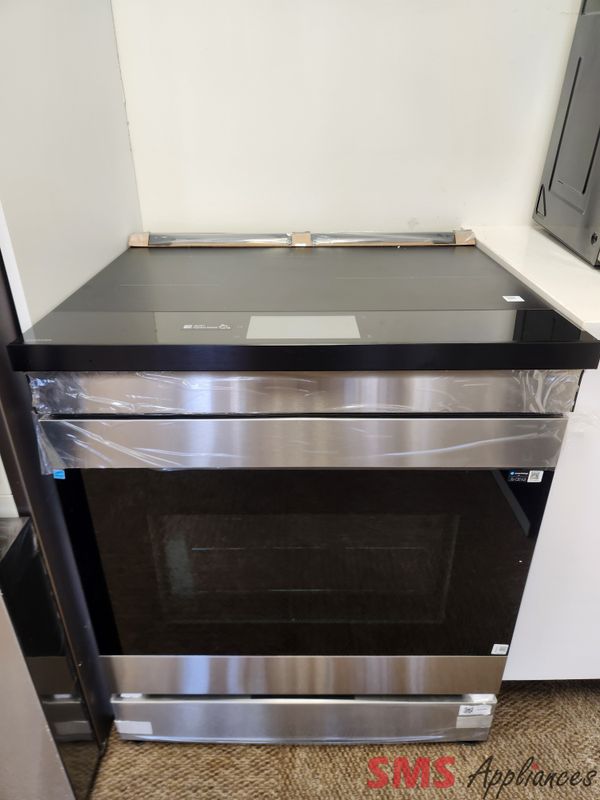 Open Box - Scratch & Dent Samsung Induction Glass Top Stove NSI6DG9900SRAC Open Box - Scratch & Dent Samsung Induction Glass Top Stove NSI6DG9900SRAC