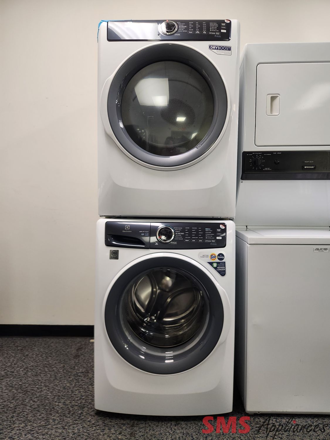 Open Box - Scratch & Dent Electrolux Washer & Dryer Set ELFW7437AW/ ELFE743CAW