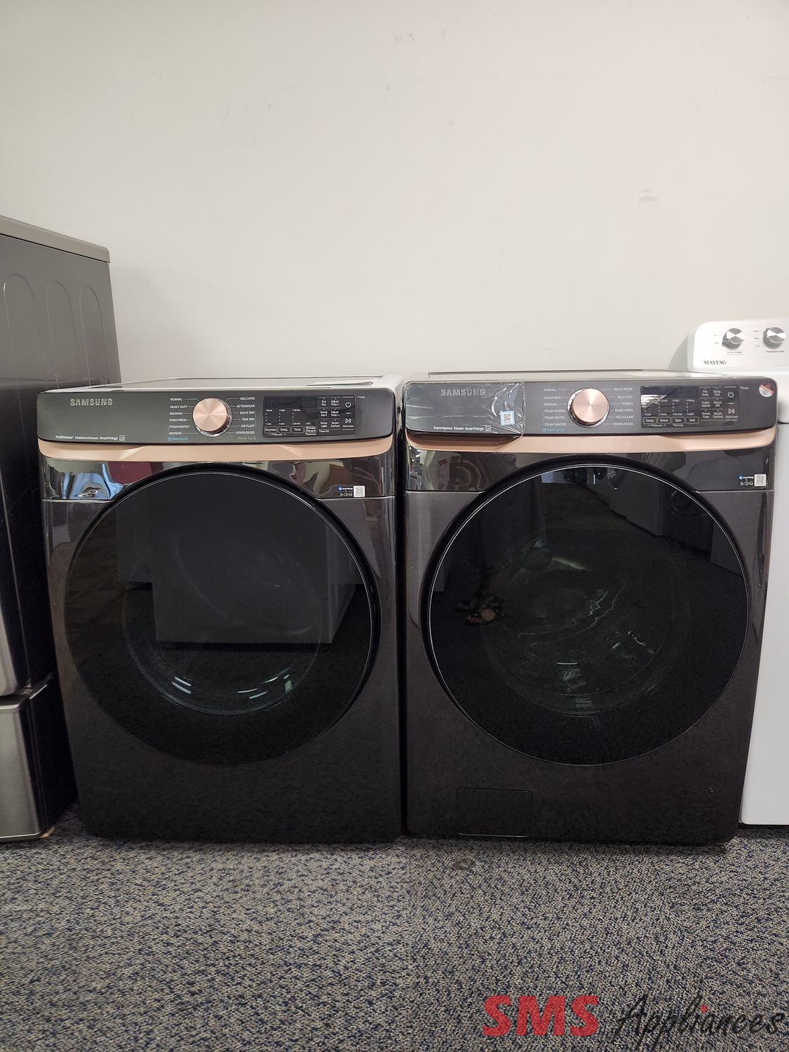 Open Box - Scratch & Dent Samsung Washer and Dryer Set WF50BG8300AVUS/DVE50BG8300VAC