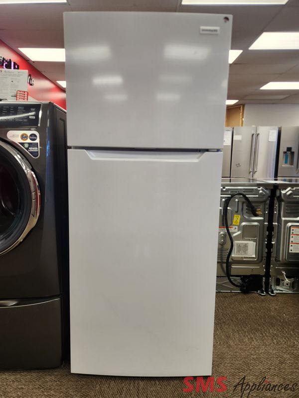 Open Box - Scratch & Dent Frigidaire 28 Open Box - Scratch & Dent Frigidaire 28" Top Mount Fridge FFHT1822UW