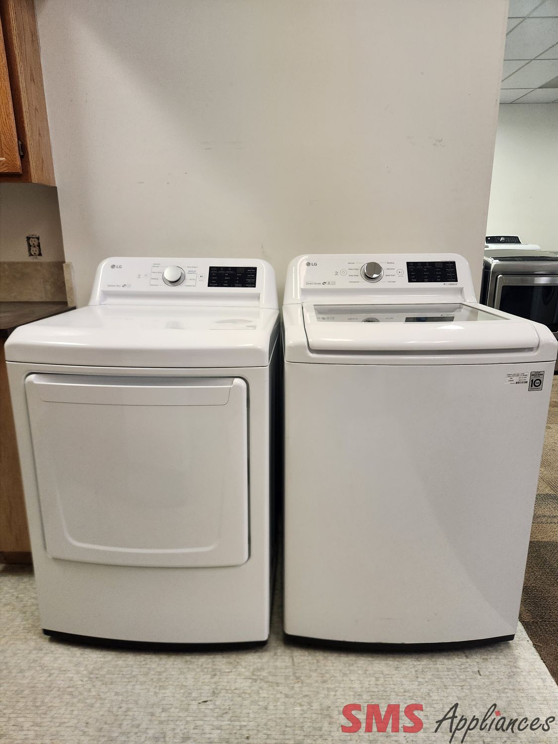 LG Washer & Dryer Set WT7100CW/DLE7100W