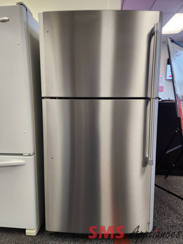 Maytag 33" Top Mount Fridge MRT711BZDM