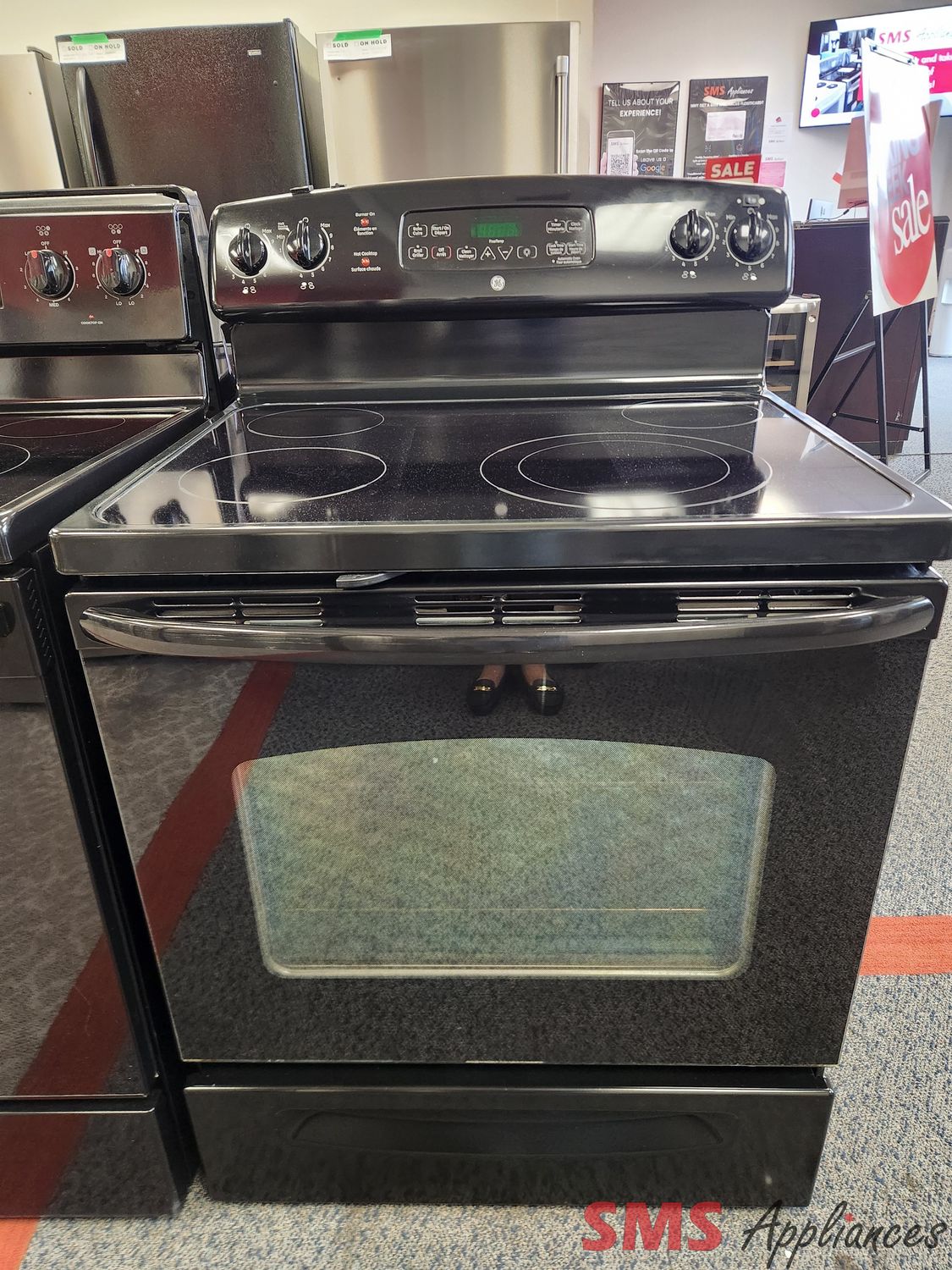GE  Glass Top Stove JCBP66DM2BB