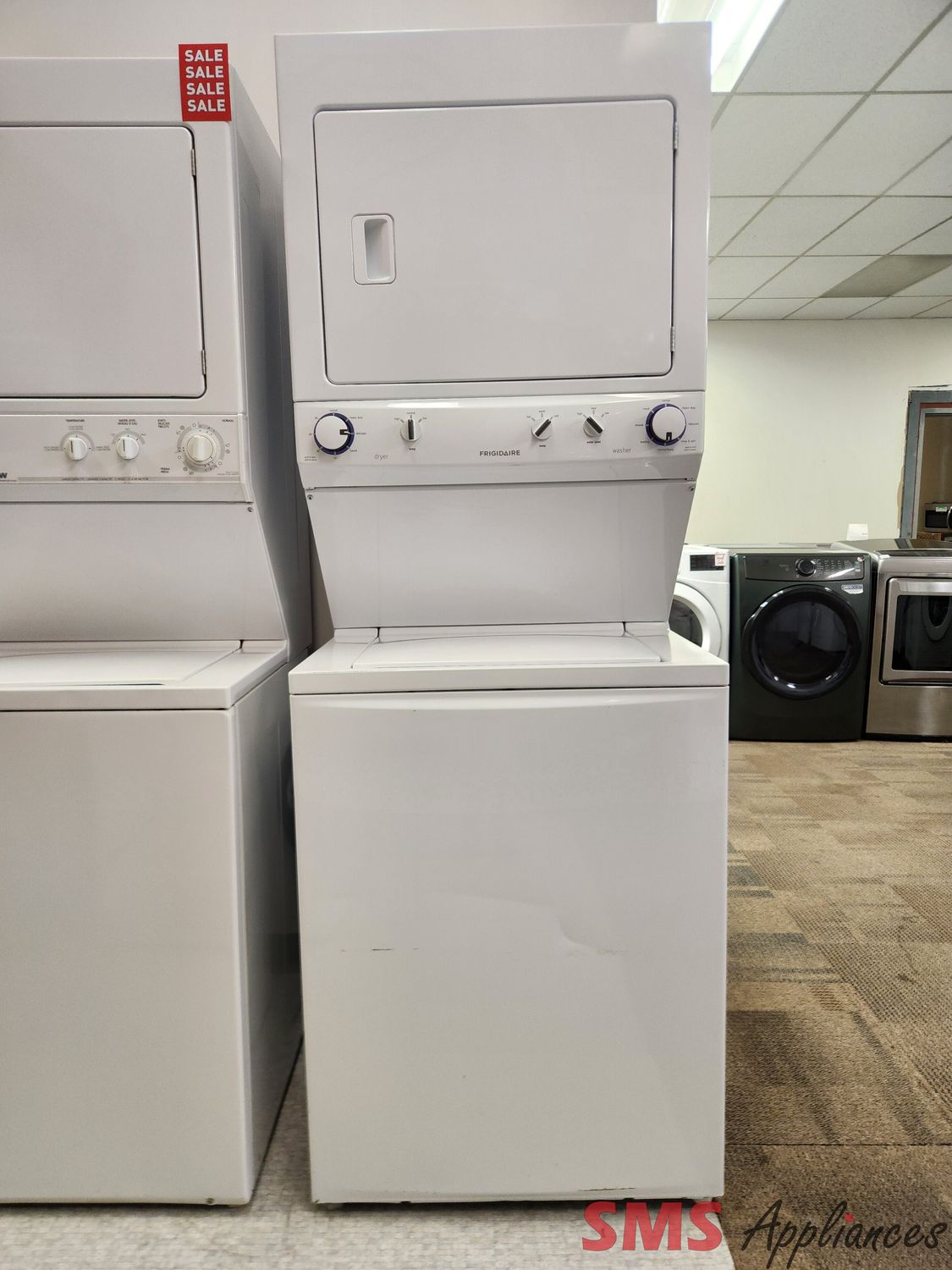 Frigidaire Laundry Center CFLE1011MW