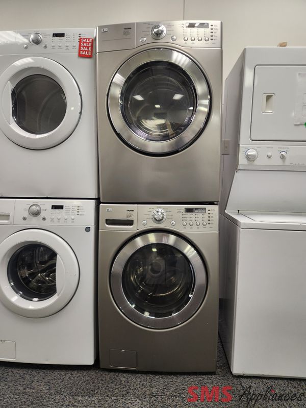 LG Washer & Dryer Set WM2677HSM/DLE5977SM