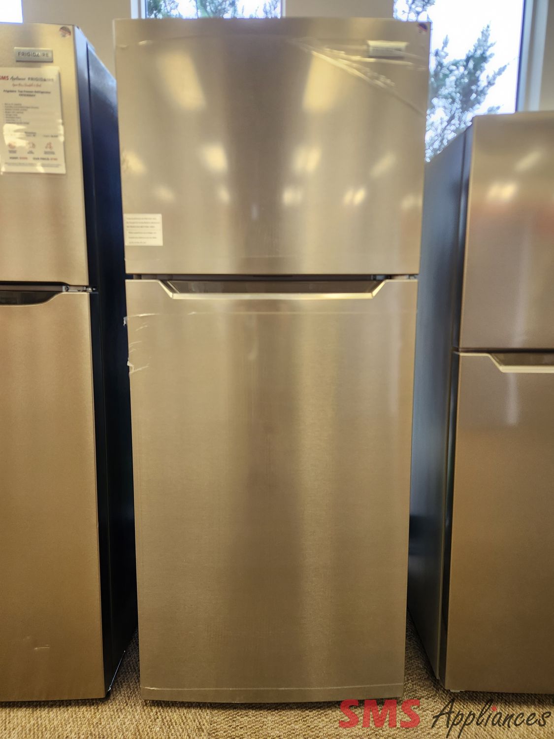 Open Box - Scratch & Dent Frigidaire 28" Top Mount Fridge FFHT1822UV