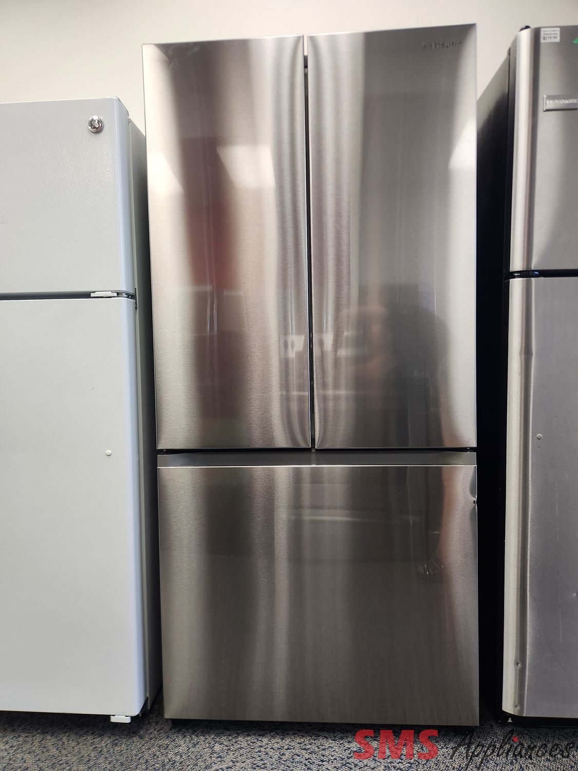 Samsung 33" French Door Fridge RF18A5101SR