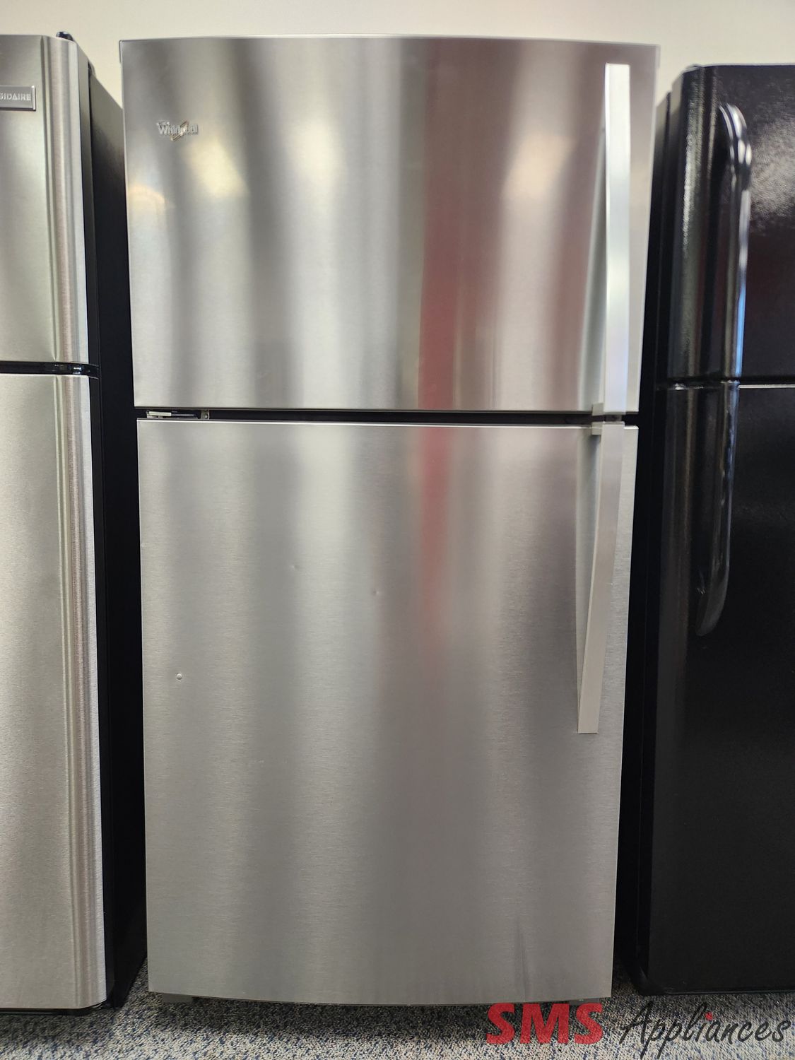 Whirlpool 33" Top Mount Fridge WRT541SZDM