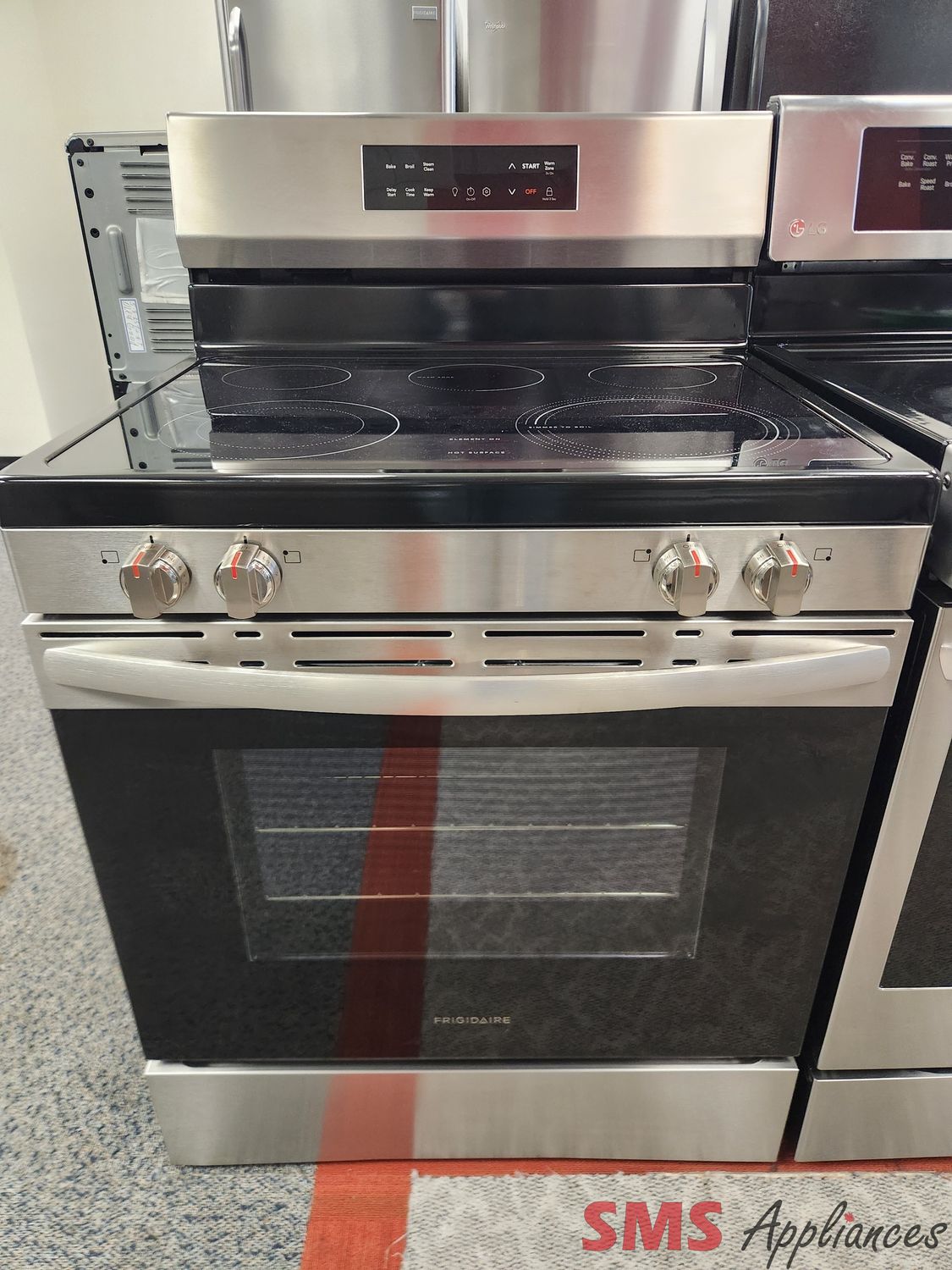 Frigidaire Glass Top Stove FCRE306CAS
