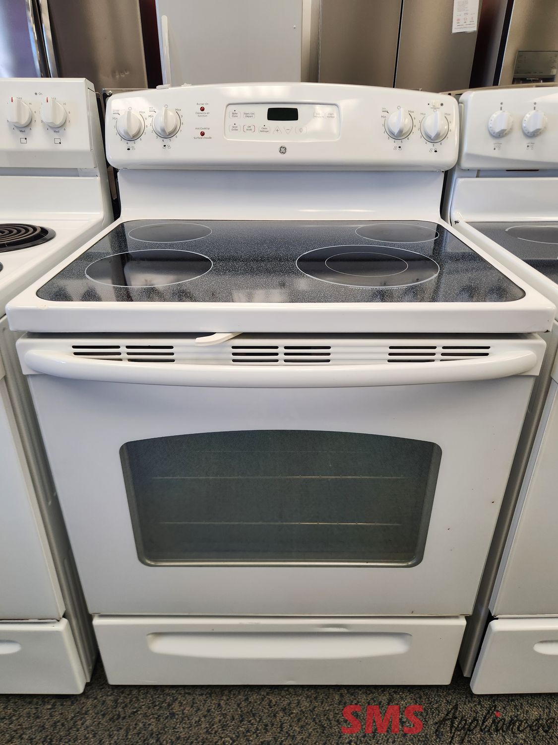 GE Glass Top Stove JCBP65D0M2WW