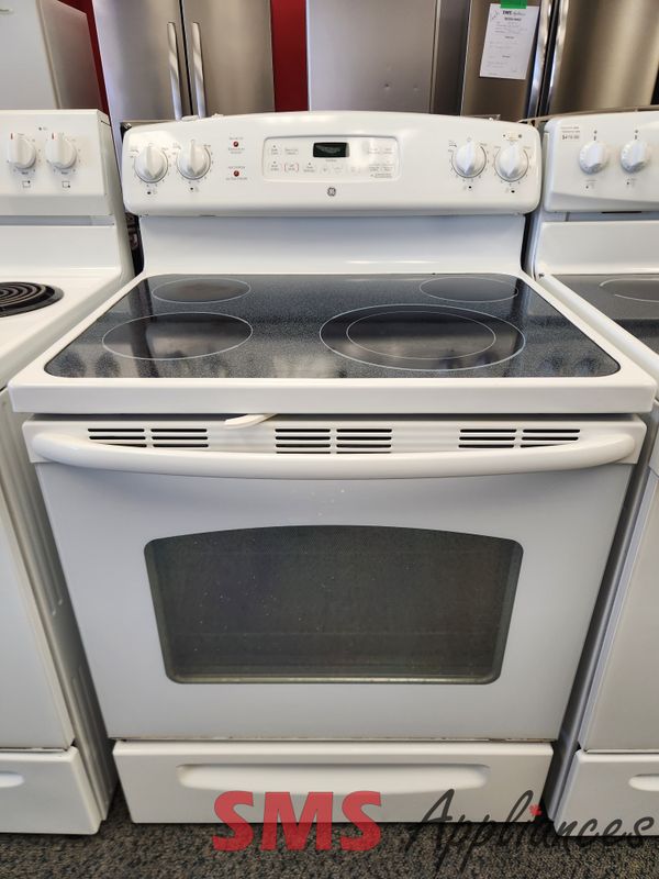 GE Glass Top Stove JCBP66DM2WW
