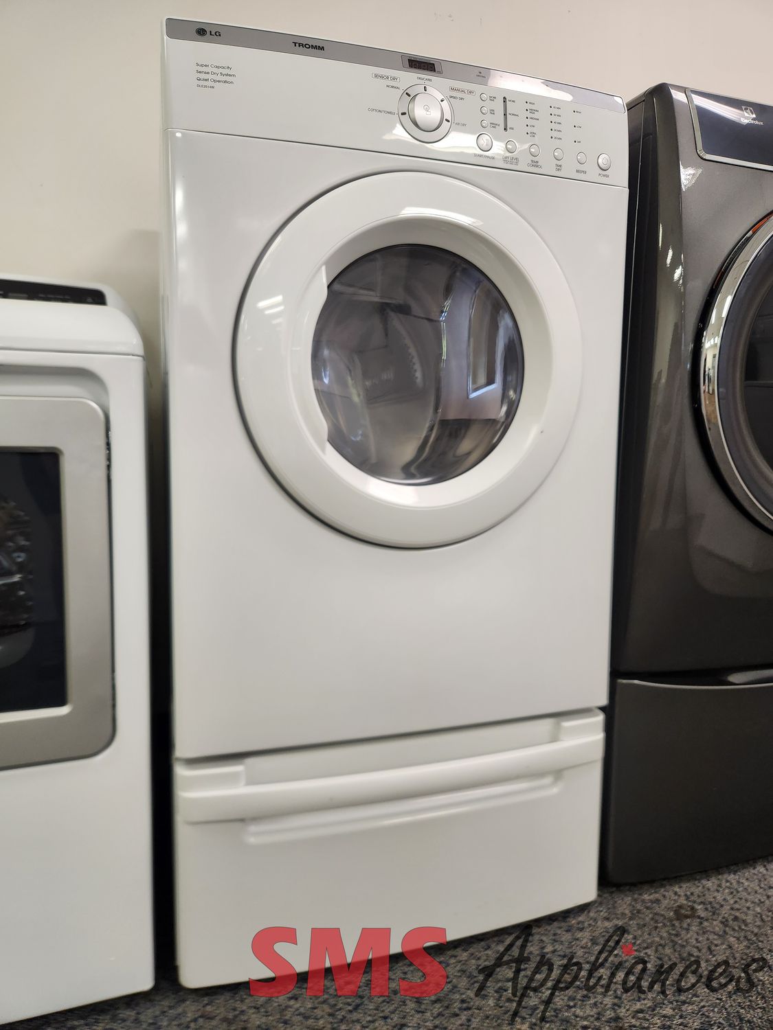 LG Dryer with Pedestal DLE2514W