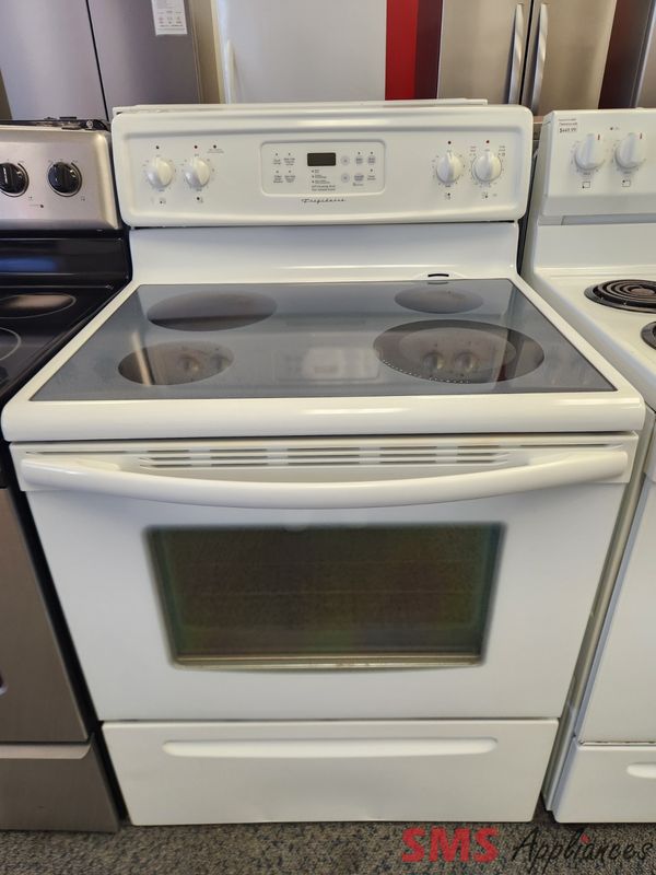 Frigidaire Glass Top Stove CFEF372ES