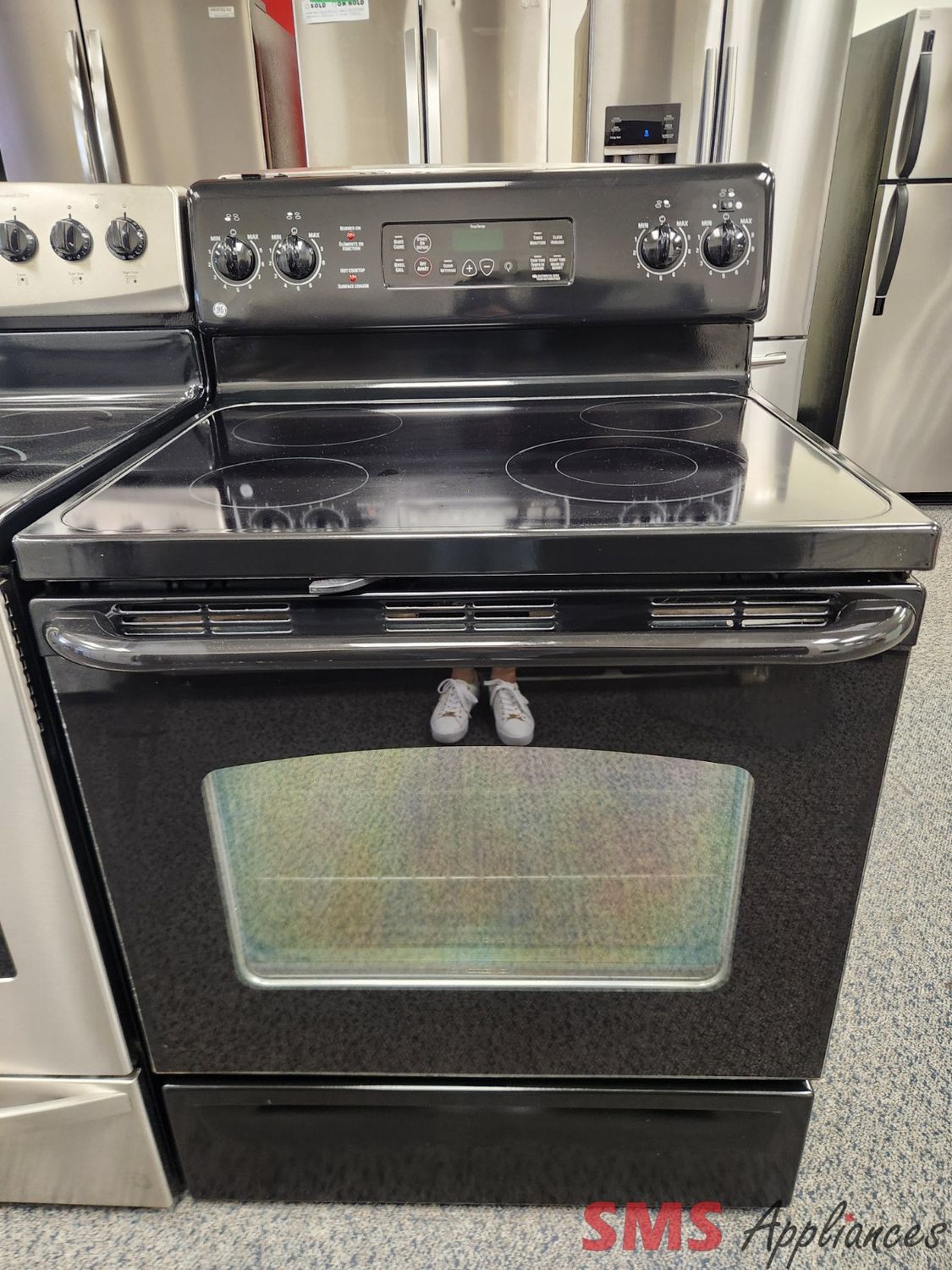 GE Glass Top Stove JCBP66BOK4BB