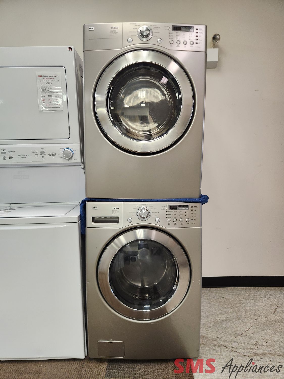 LG Washer & Dryer Set WM2677HSM/DLE6977SM