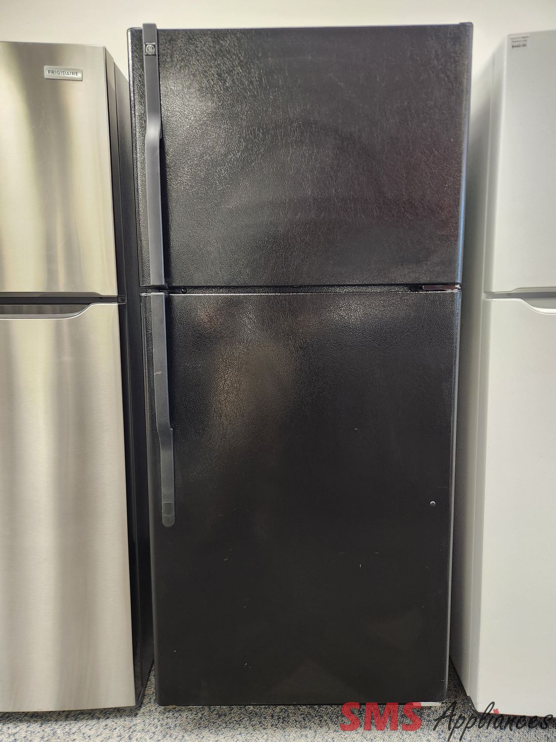 GE 30" Top Mount Fridge GTS18IBRXRBB