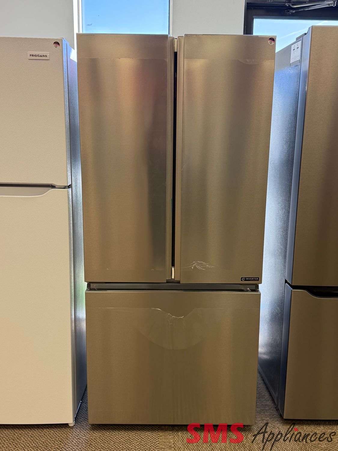 Open Box - Scratch & Dent Hisense 30" French Door Refrigerator RF21A3FSE