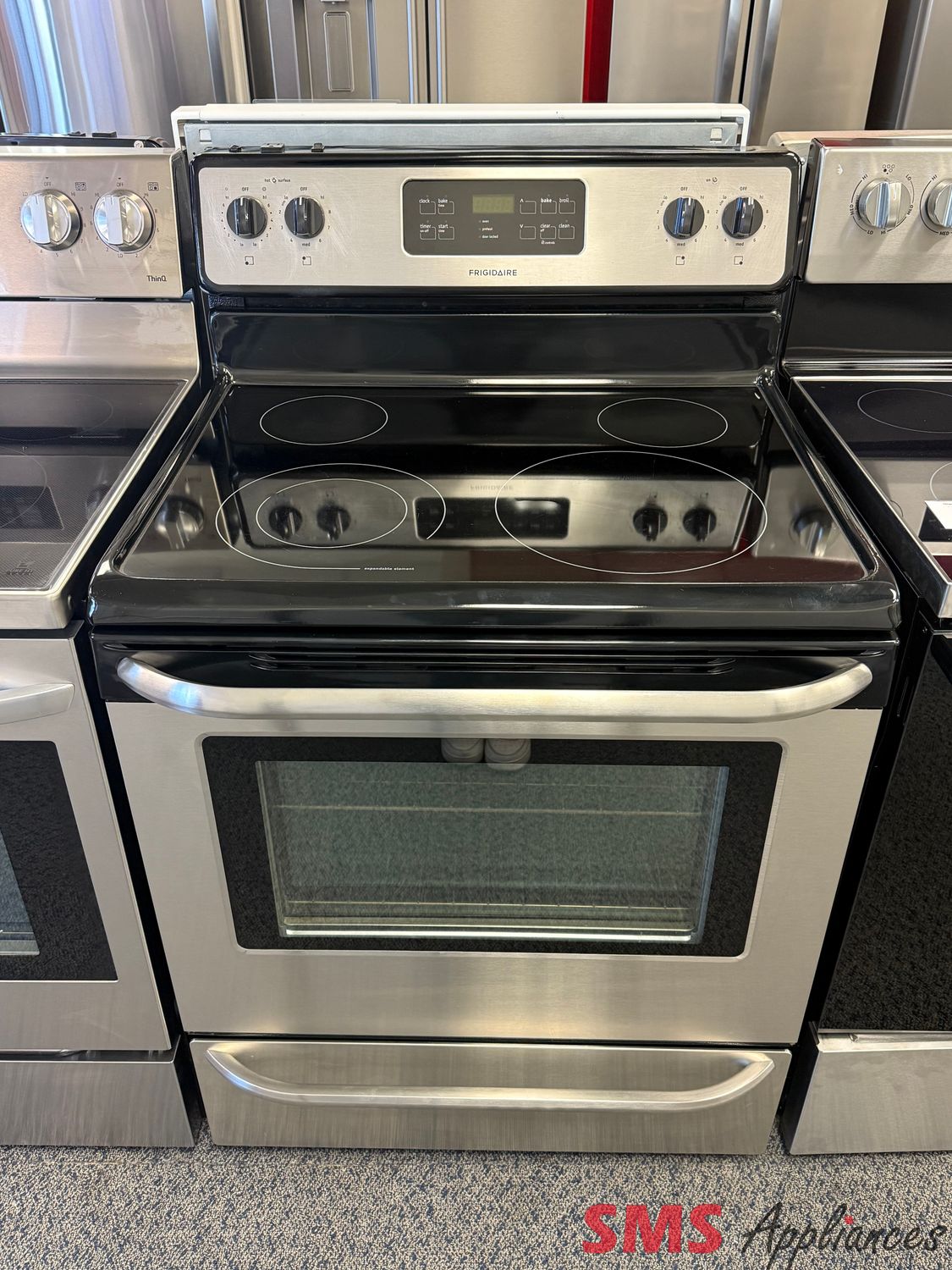 Frigidaire Glass Top Stove CFEF3048LSM