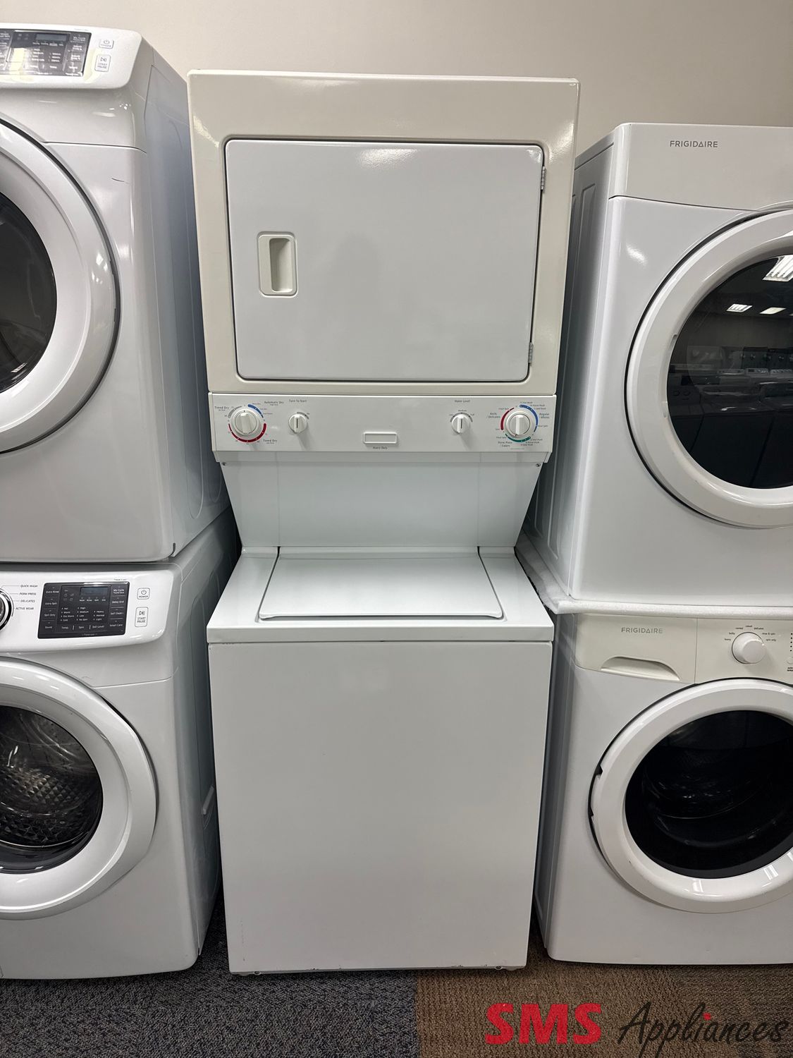 Frigidaire Laundry Center MEX731CFS0