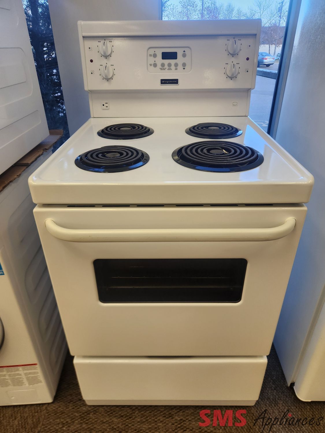 Frigidaire 24" Coil Top Stove CMEF212ES