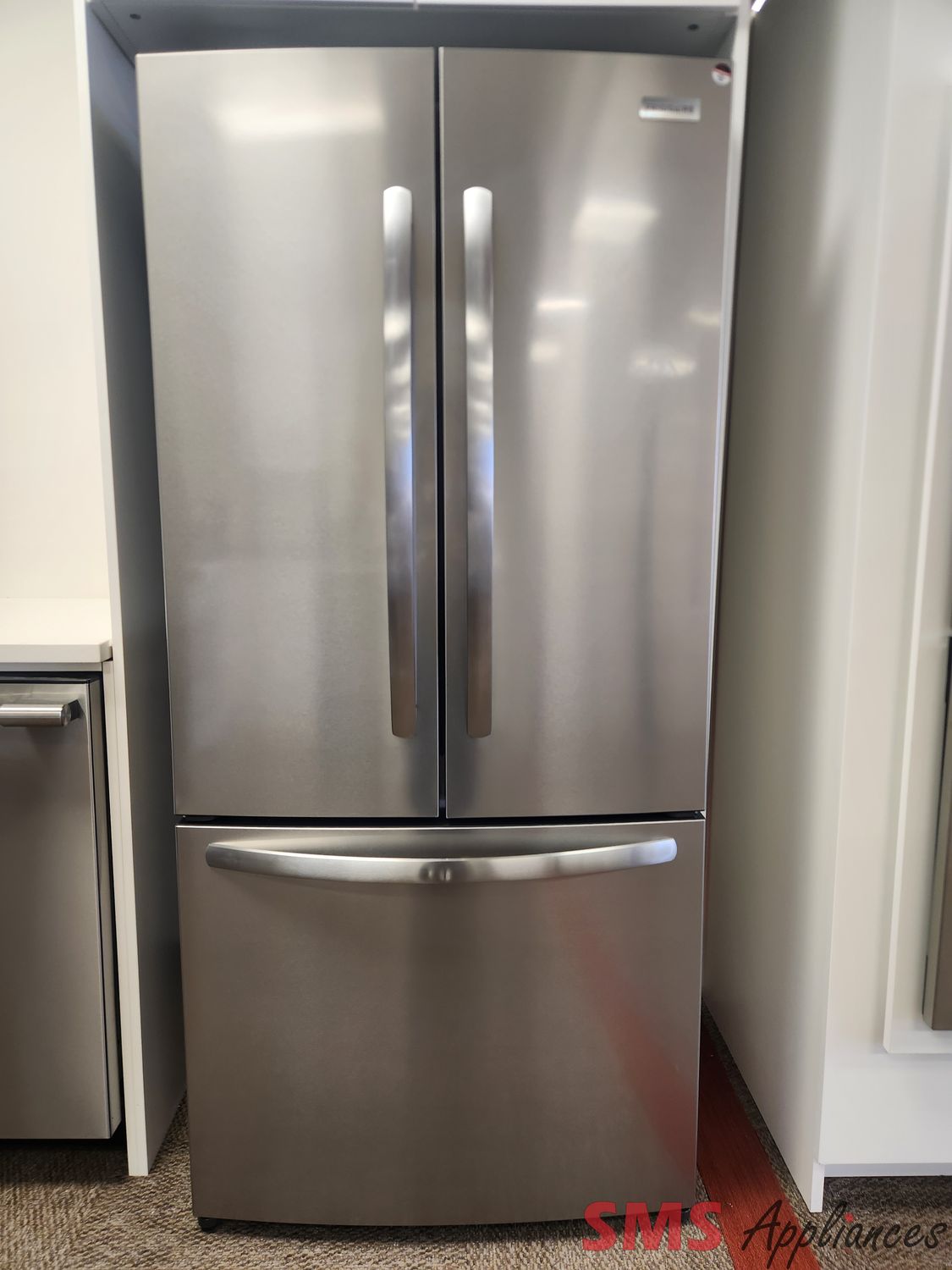 Open Box - Scratch & Dent Frigidaire  32