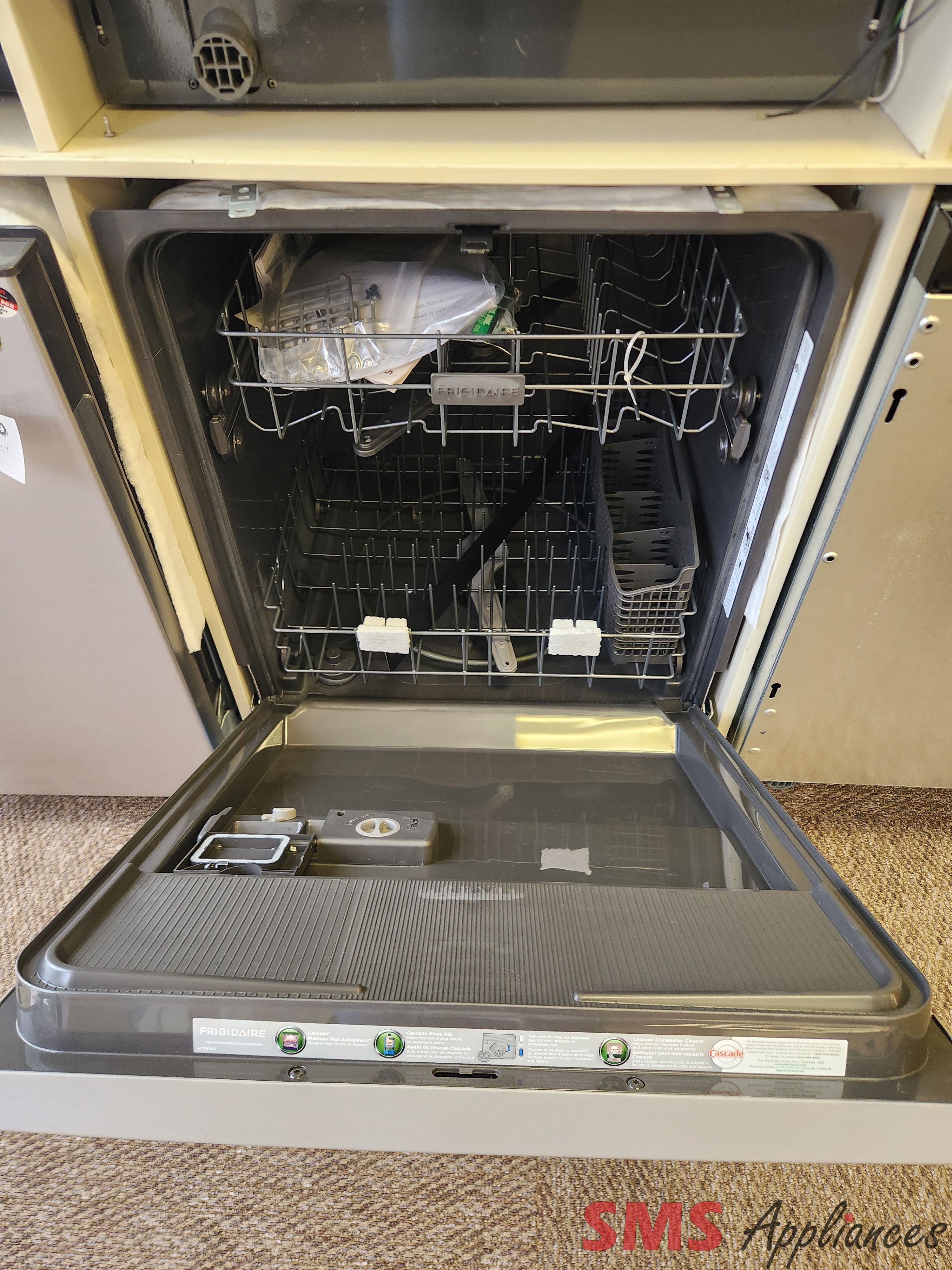 Open Box - Scratch & Dent Frigidaire 24