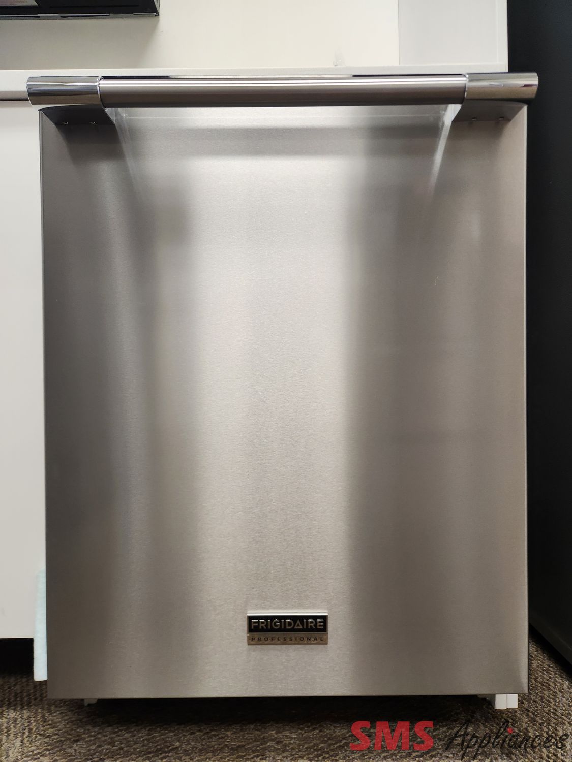 Open Box - Scratch & Dent Frigidaire 24