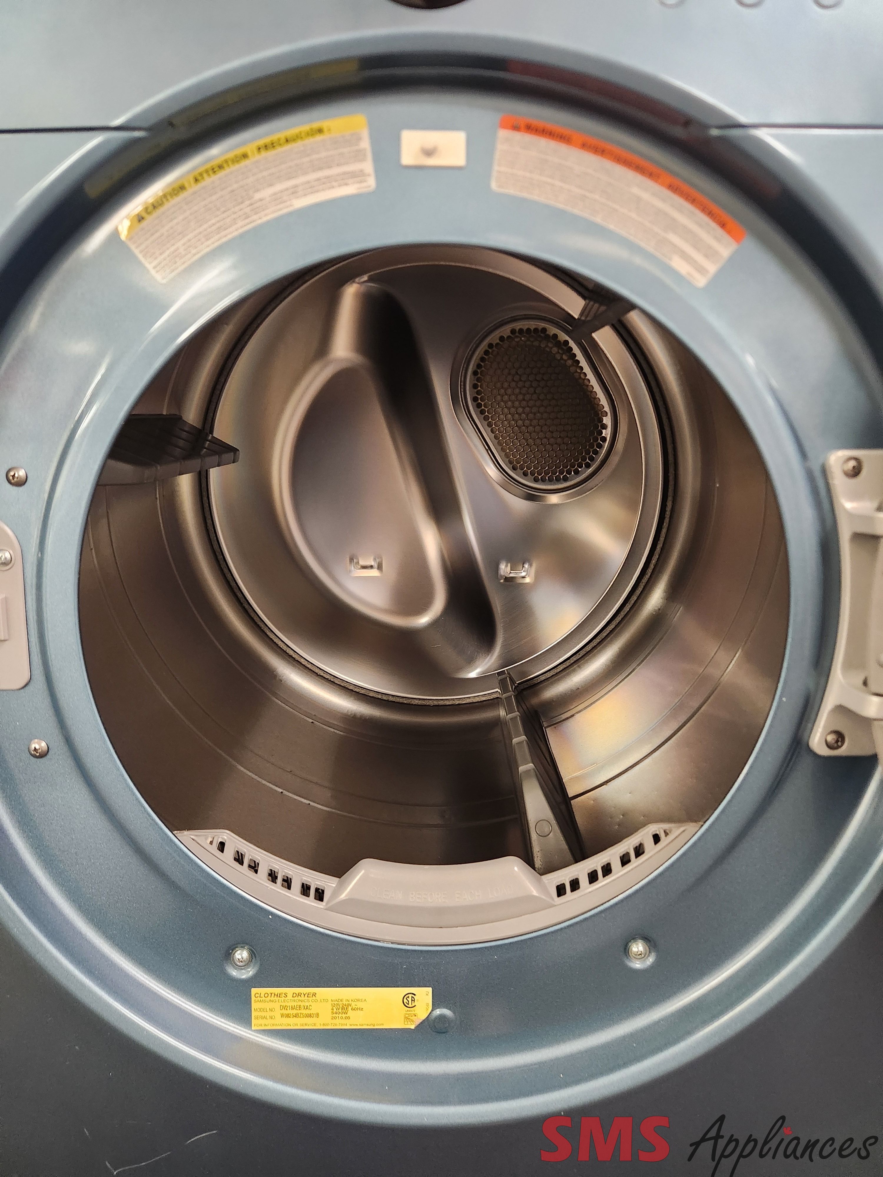 Samsung Washer & Dryer Set with Pedestals WF218ANB/DV218AEB