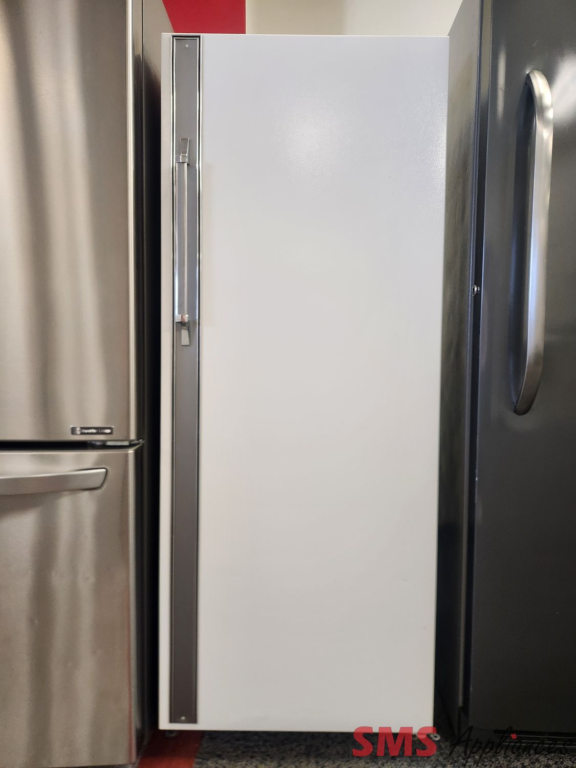 Danby 8.5 cu.ft Upright Freezer D1100W