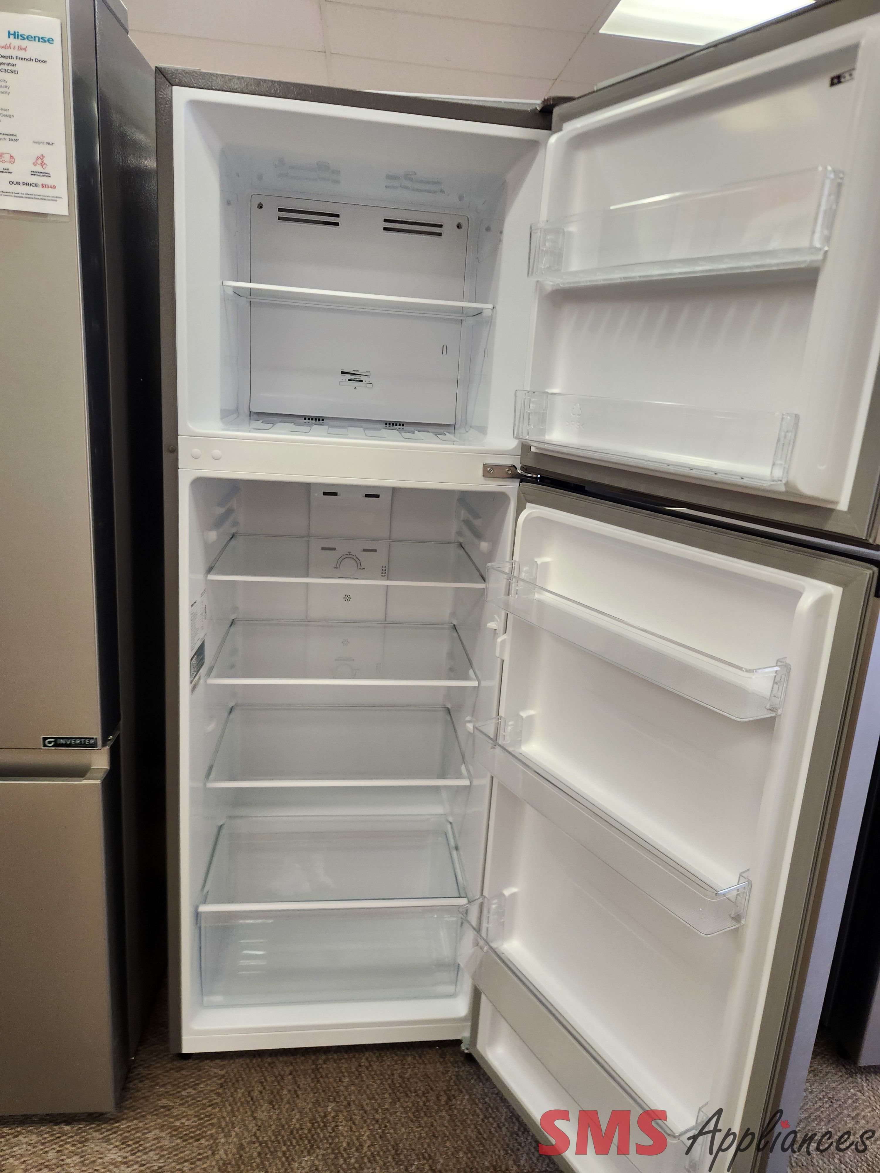 Open Box - Scratch & Dent Hisense 24