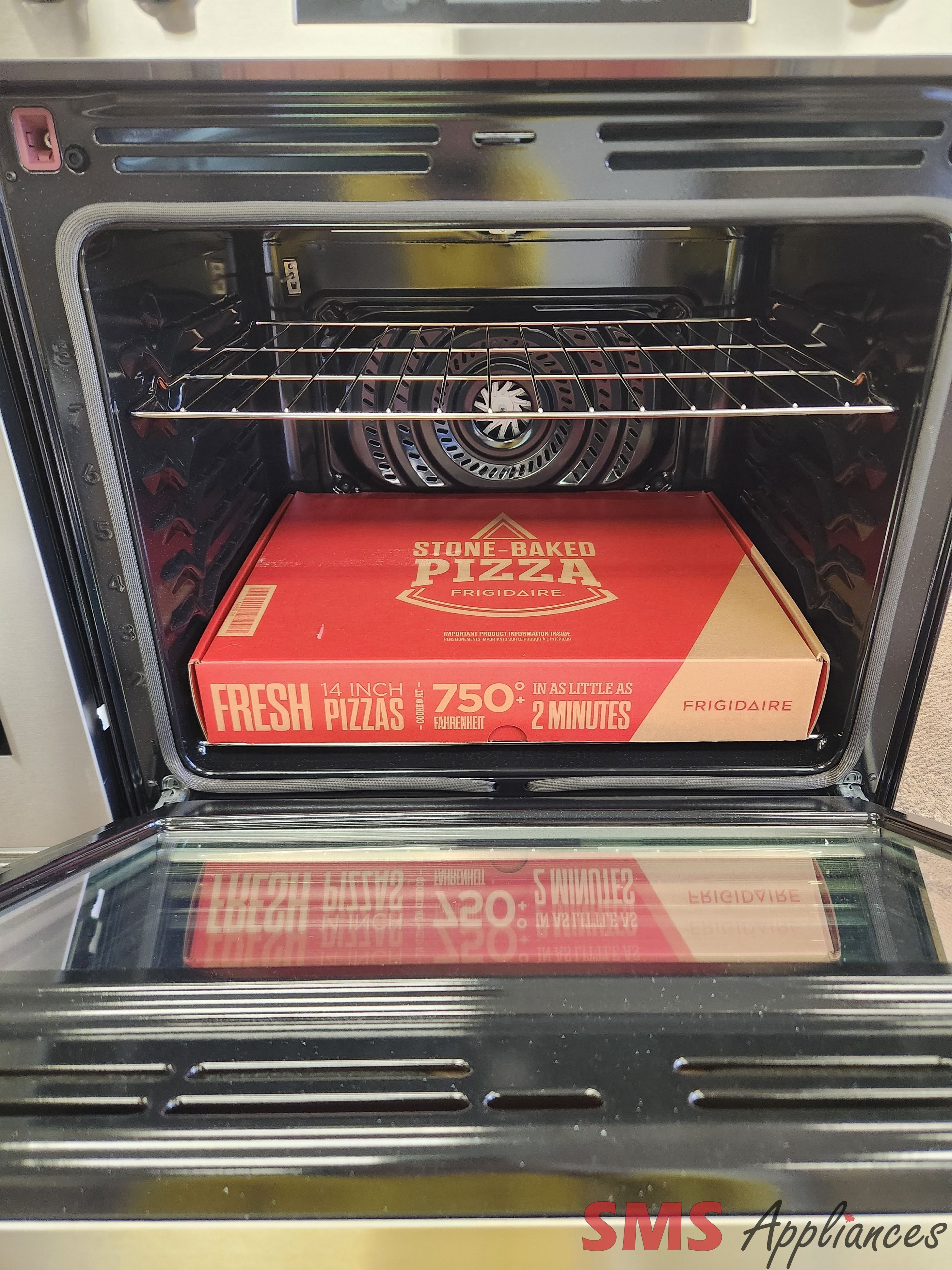 BRAND NEW Frigidaire Gallery Glass Top Stove with Stone-Baked Pizza GCFE307CBF