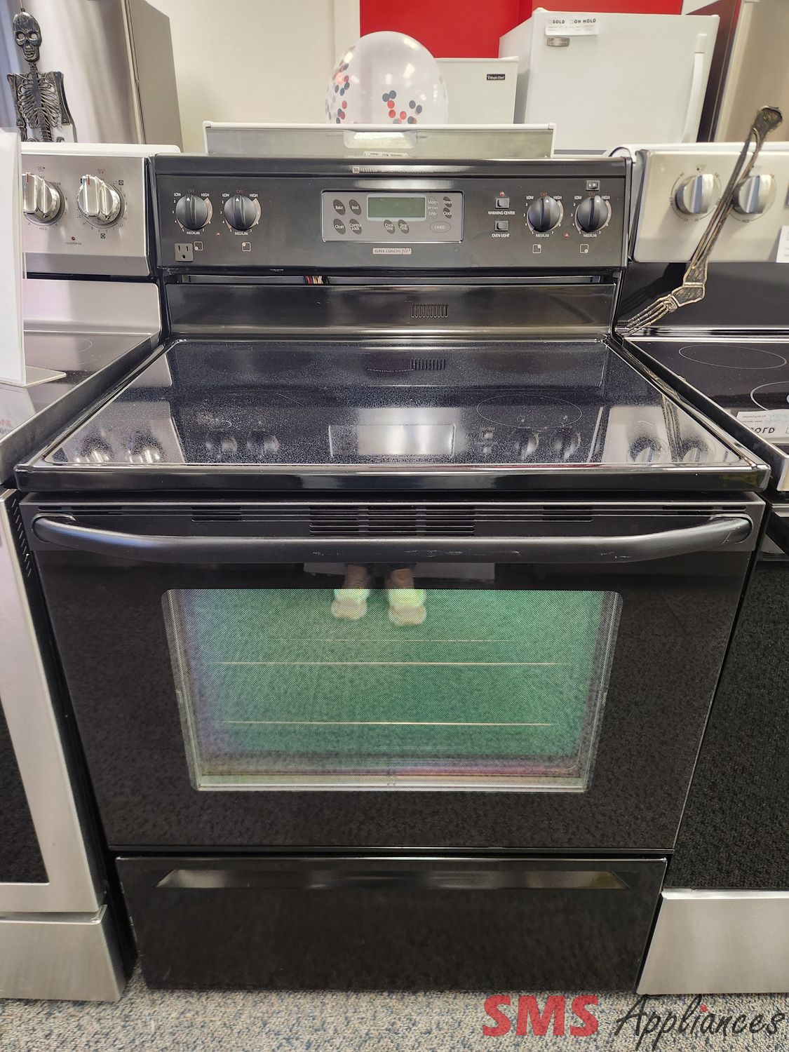 Maytag Glass Top Stove MER5770BCB Maytag Glass Top Stove MER5770BCB