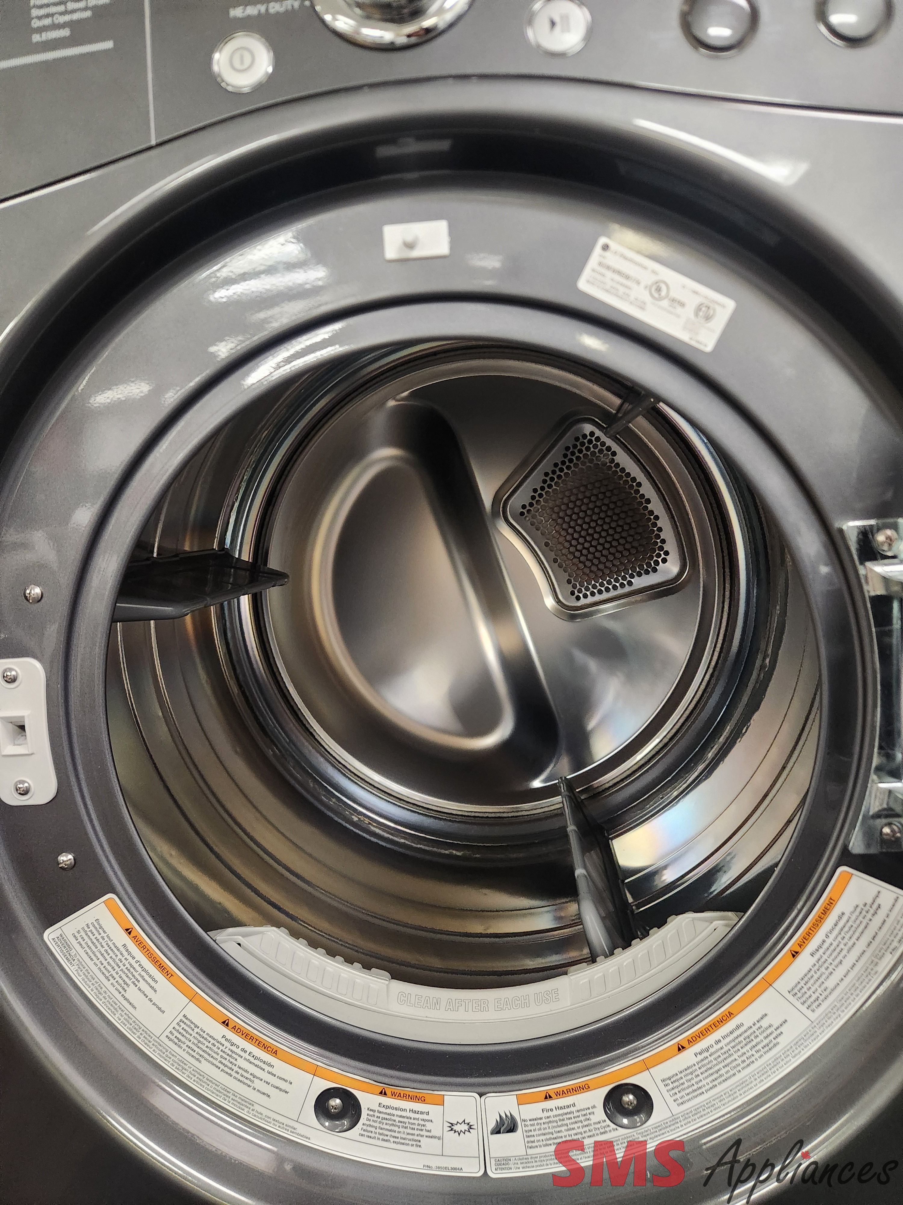 LG Dryer with Pedestal DLE5955G