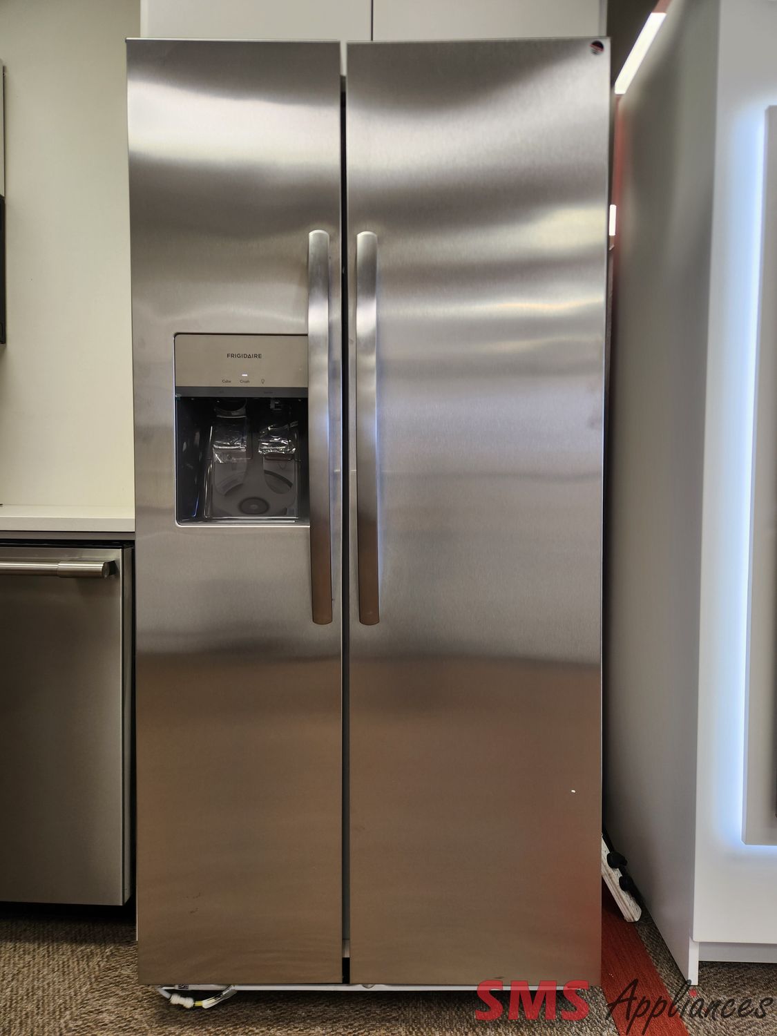 Open Box - Scratch & Dent Frigidaire 33 Open Box - Scratch & Dent Frigidaire 33" Side-by-Side Fridge FRSS2323ASA