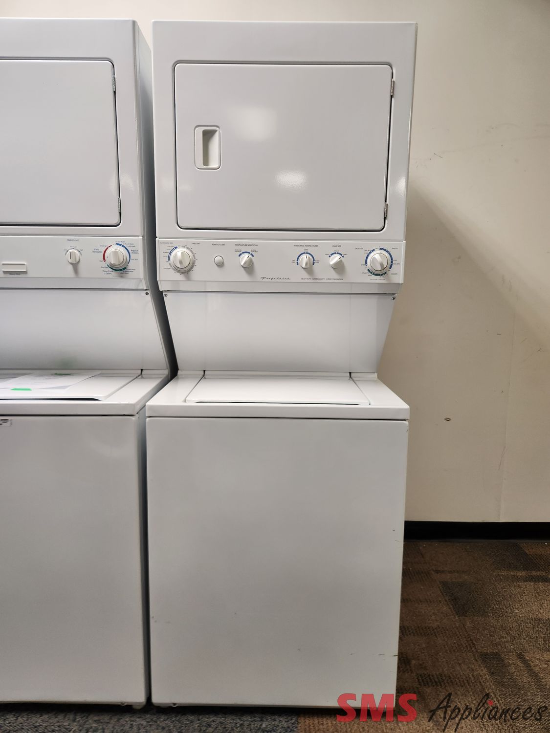 Frigidaire Laundry Center FEZ831CAS