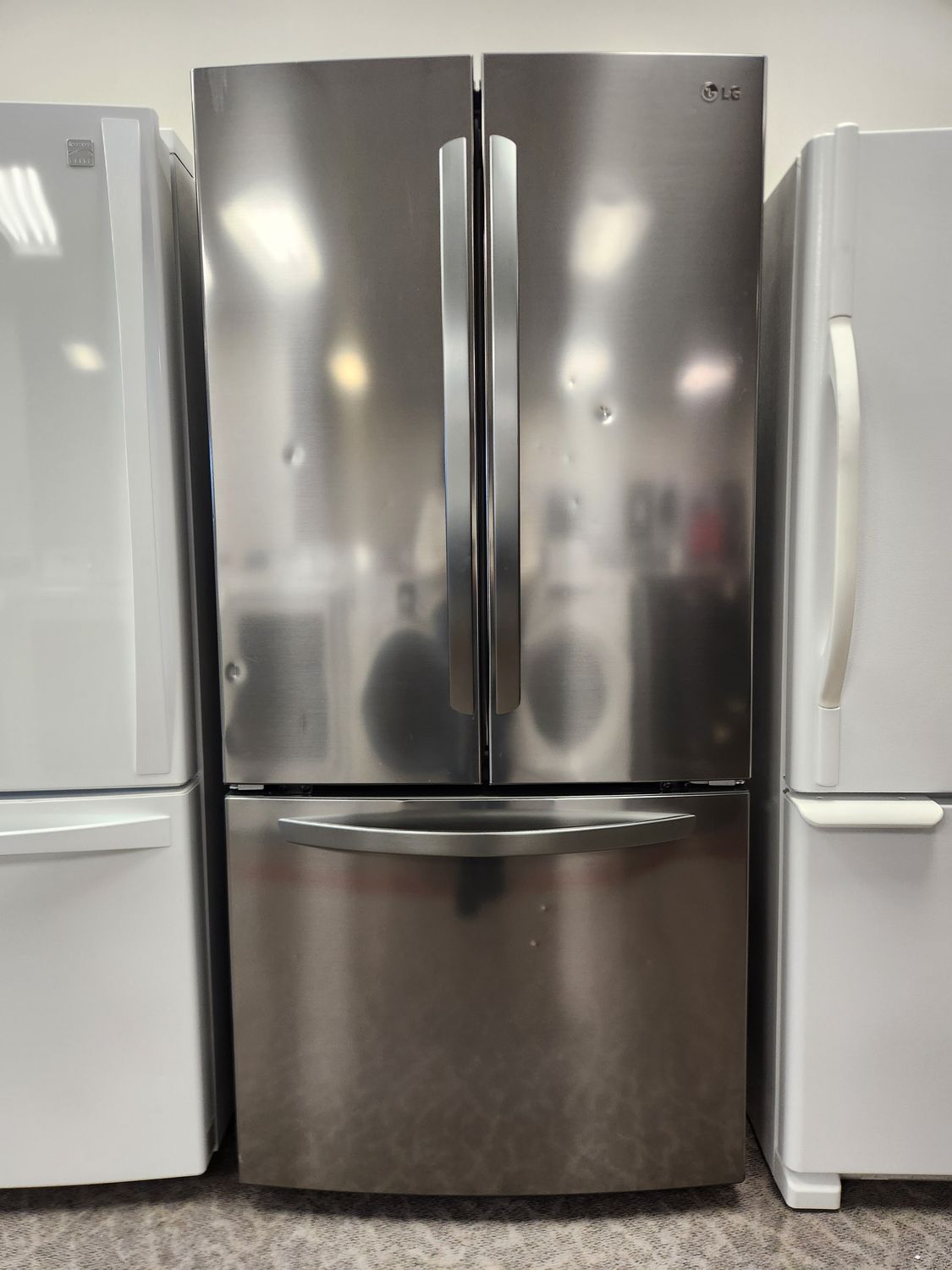 LG 33" French Door Fridge LRFNS2503V