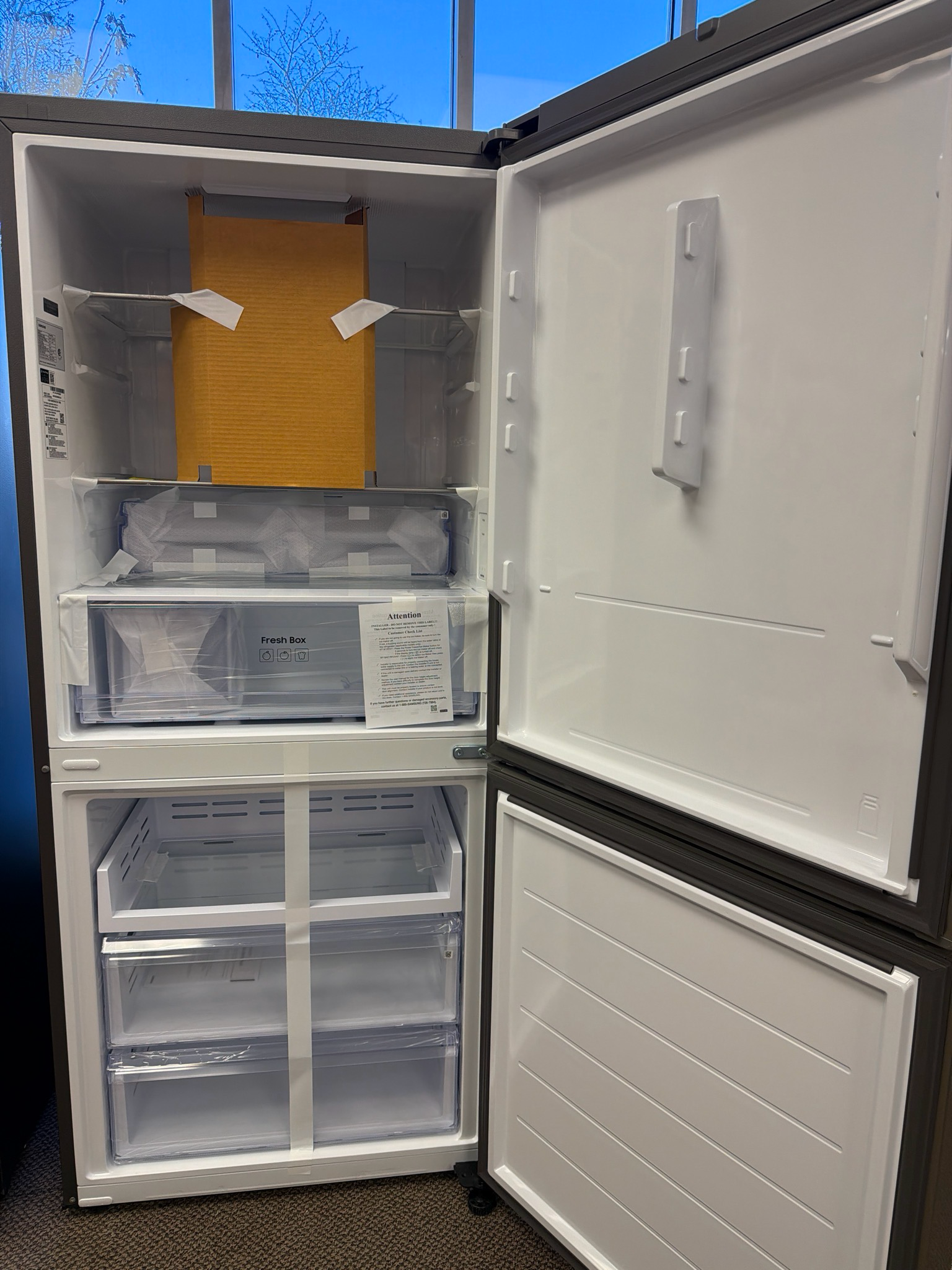 Open Box - Scratch & Dent Samsung 30