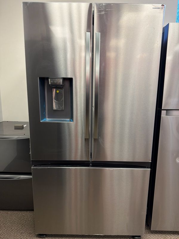 Open Box - Scratch & Dent Samsung 36 Open Box - Scratch & Dent Samsung 36" French Door Fridge RF32CG5400SR