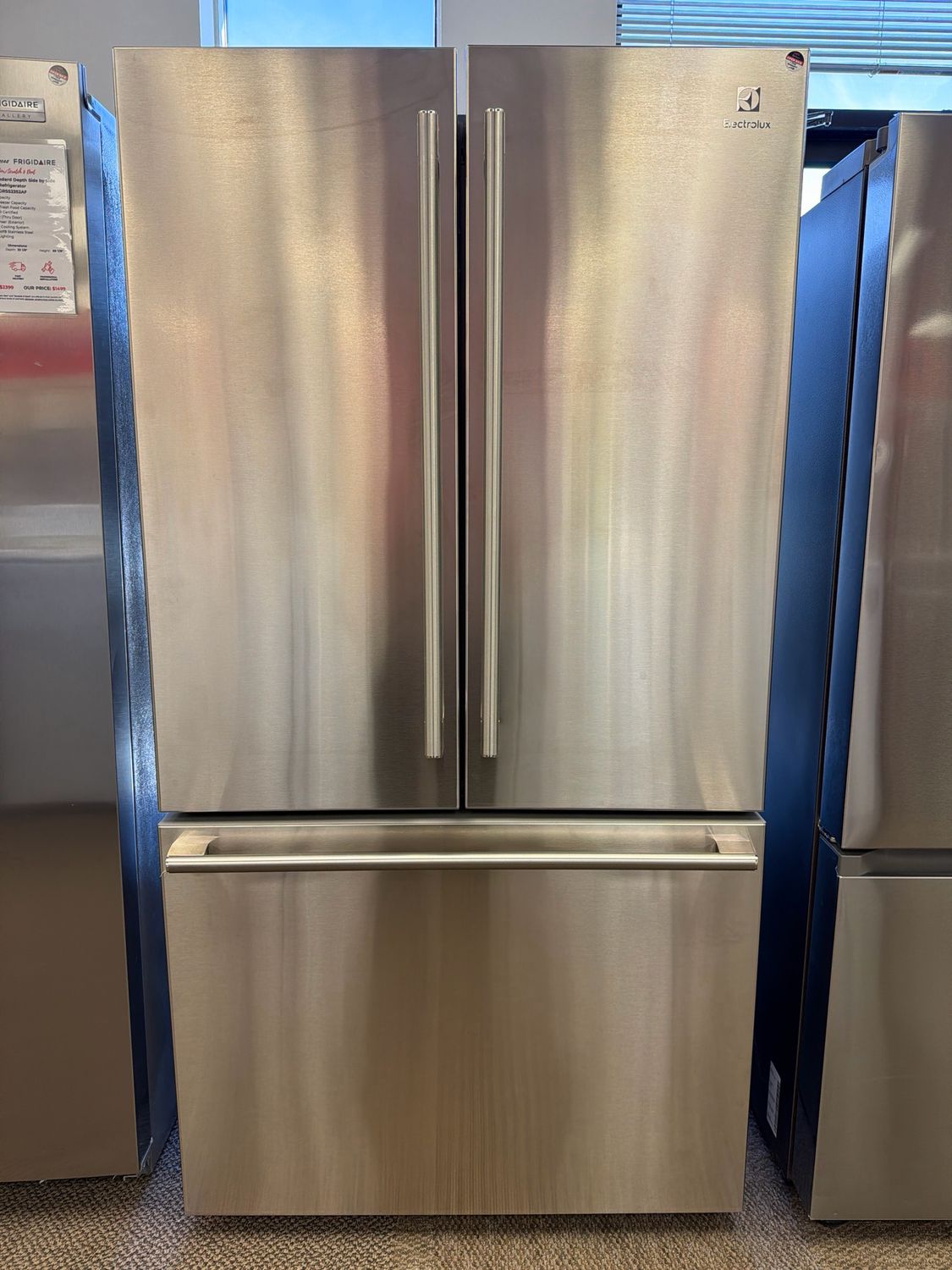 Open Box - Scratch & Dent Electrolux 36" French Door Fridge ERFG2393AS