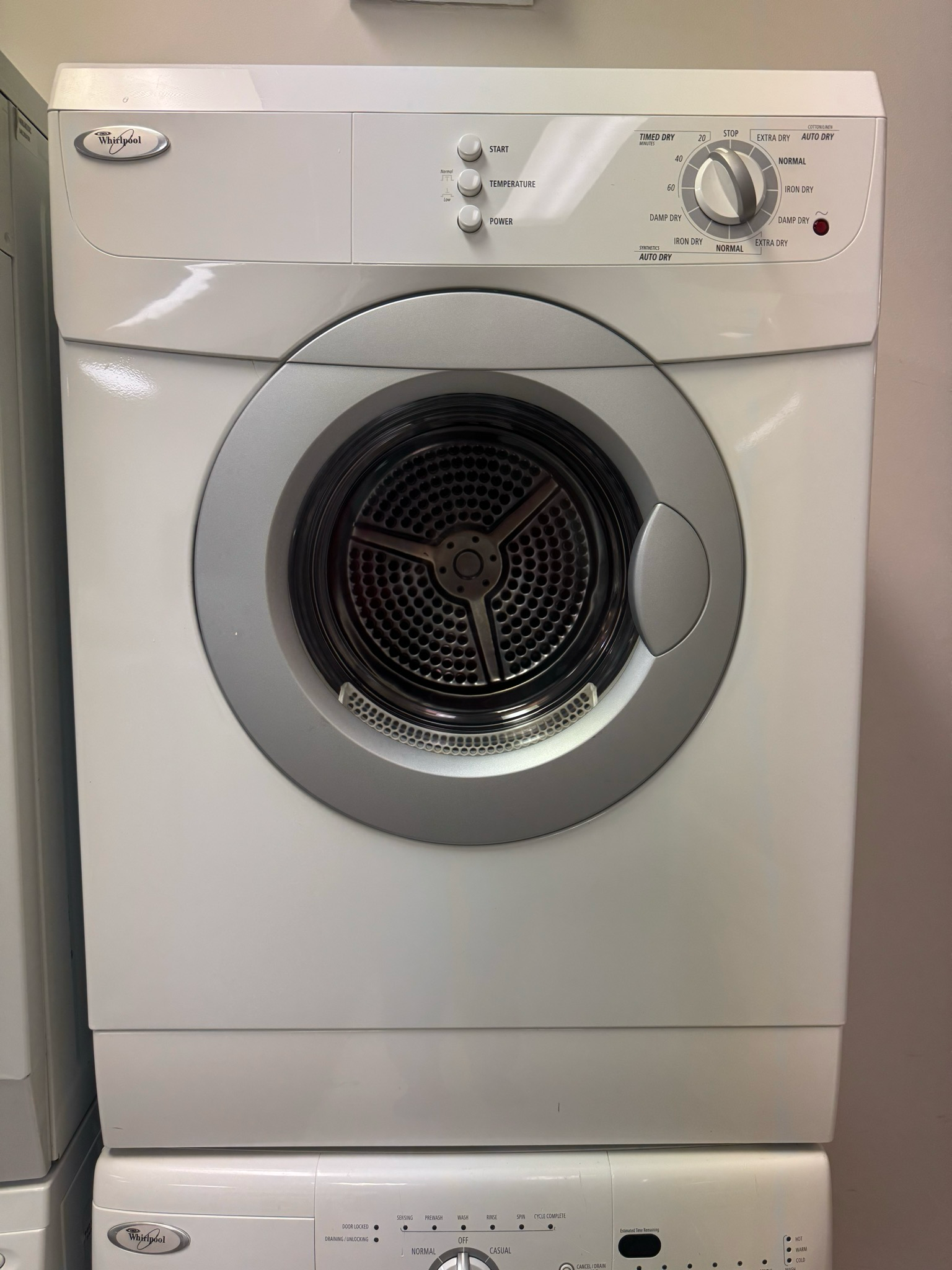 Whirlpool Washer and Dryer Set FWC7500VW/YWED7500VW