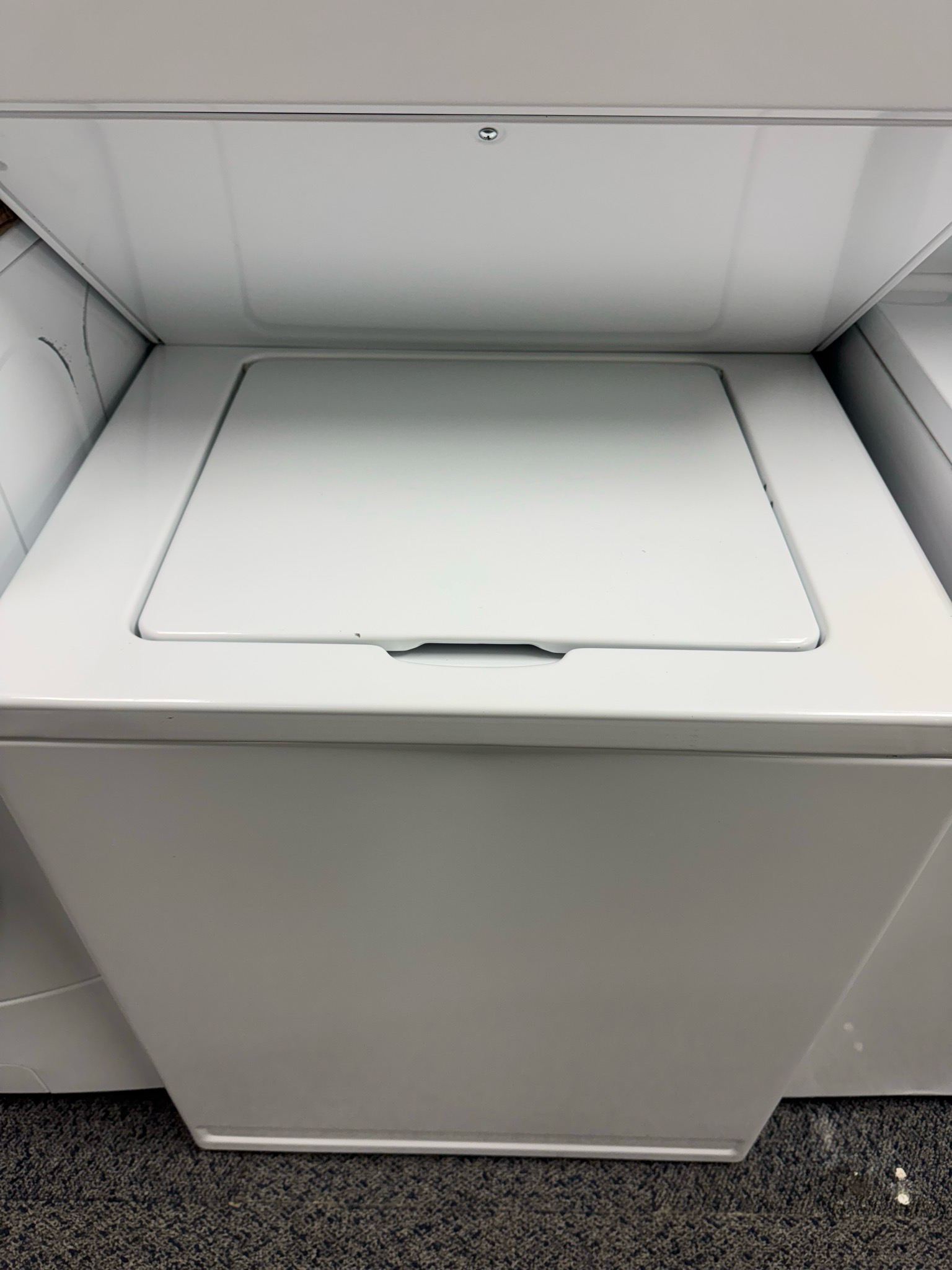 Whirlpool Laundry Centre YWET4027EW