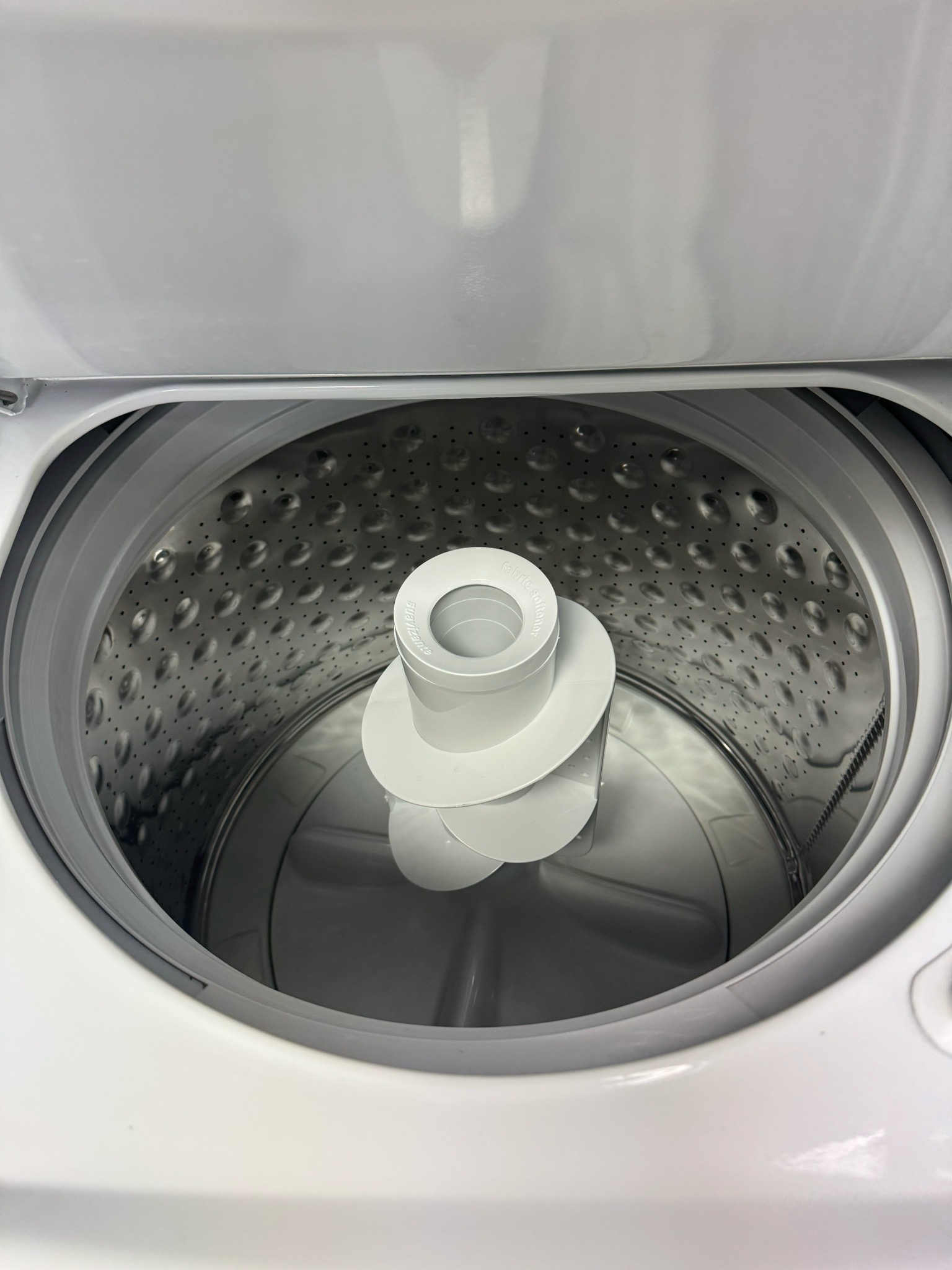 GE Laundry Centre GUD27ESMM1WW